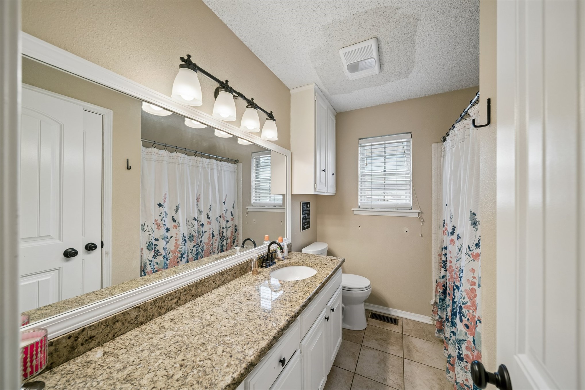 412 Beaumont Court Property Photo 24