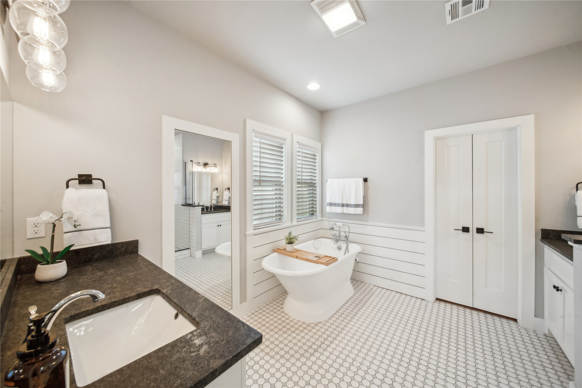 12914 S 28th Place Property Photo 17