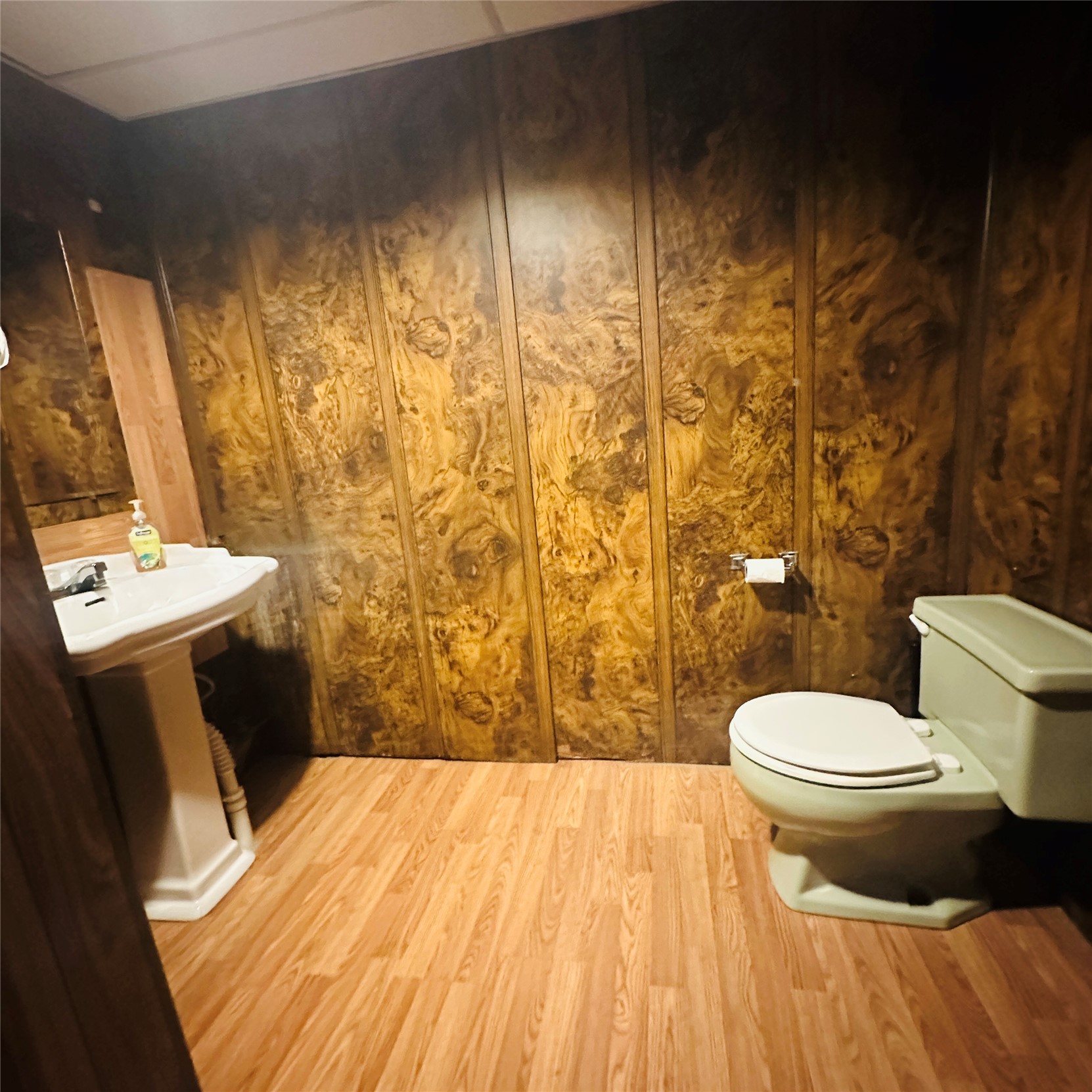 106 S Broadway Street Property Photo 2