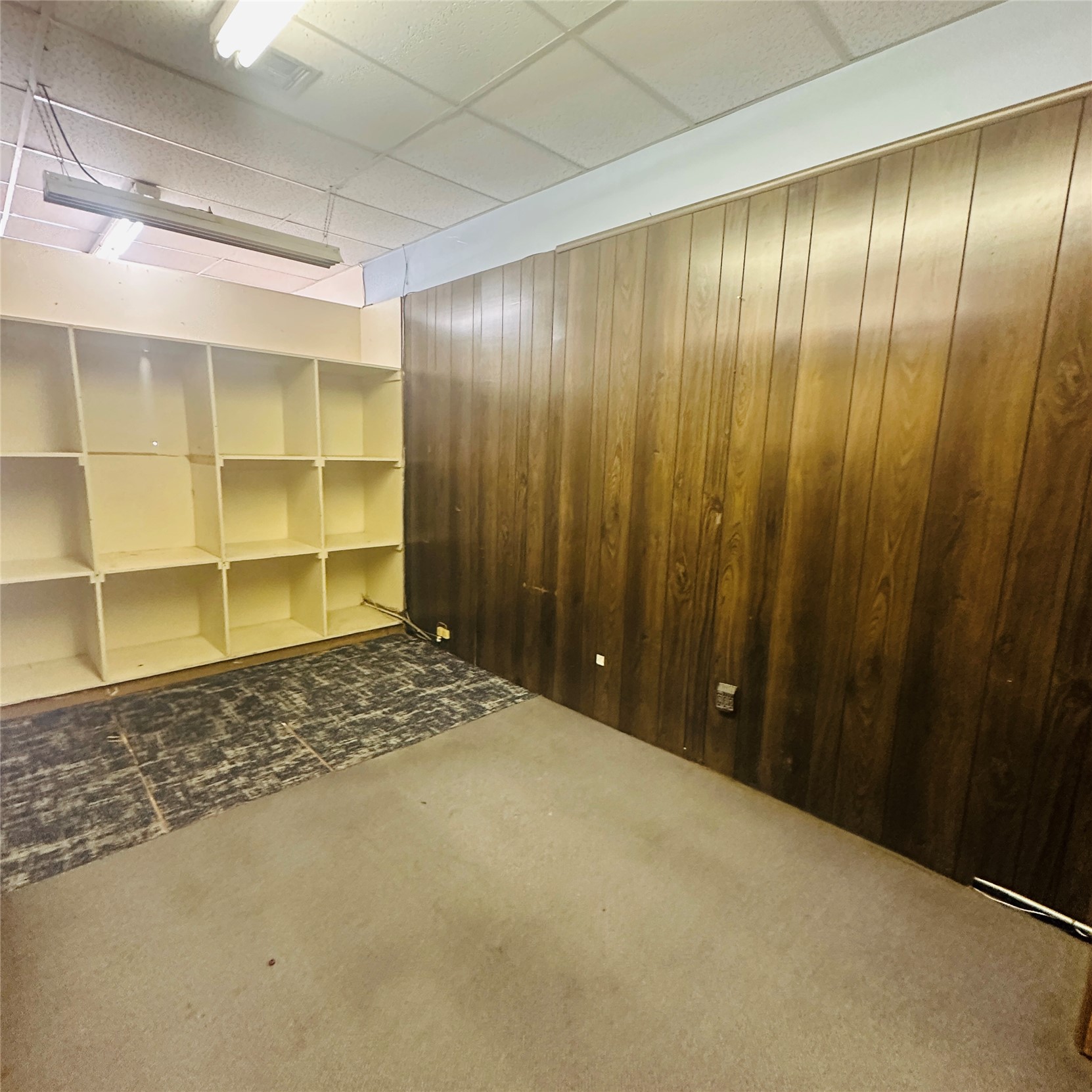 106 S Broadway Street Property Photo 5