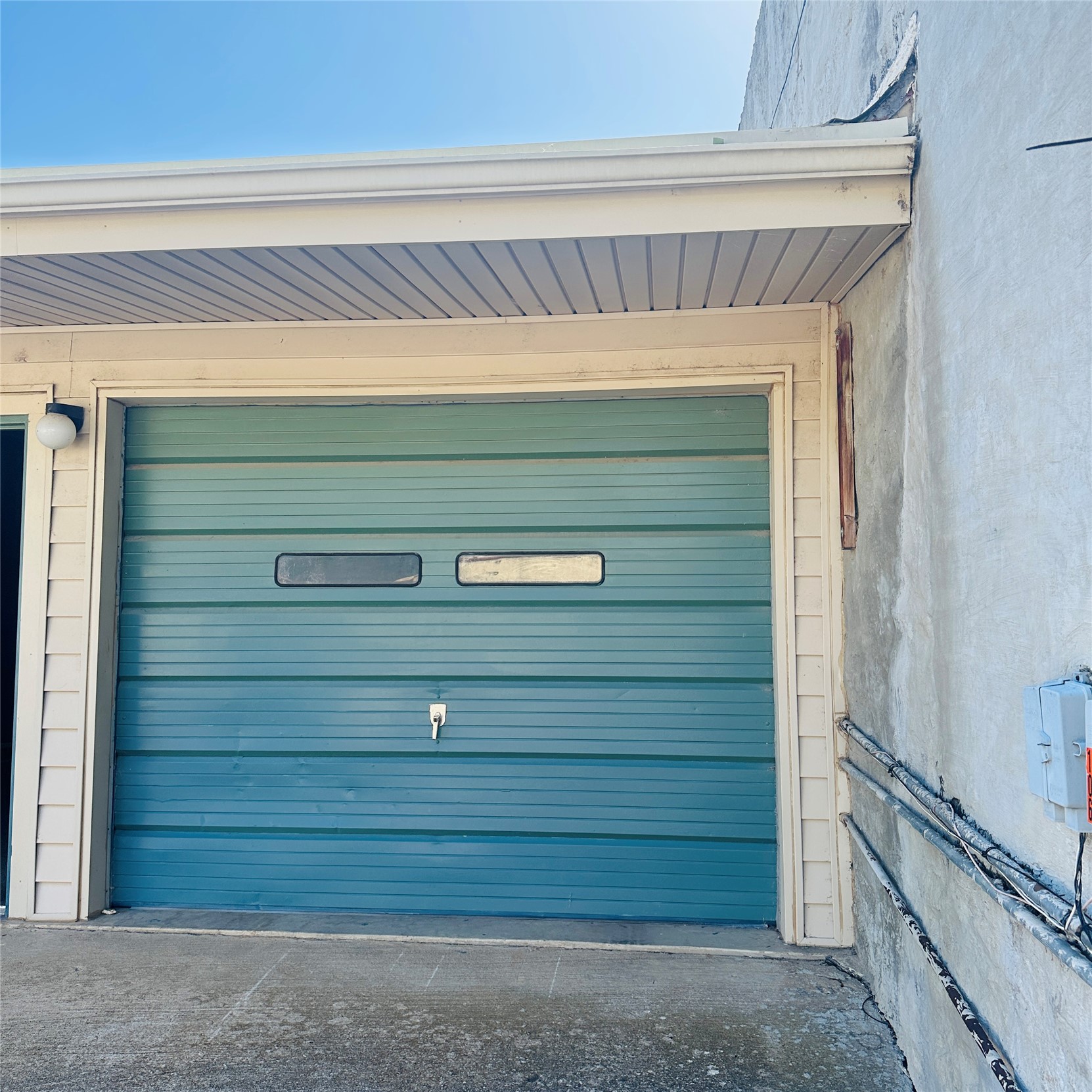 106 S Broadway Street Property Photo 10