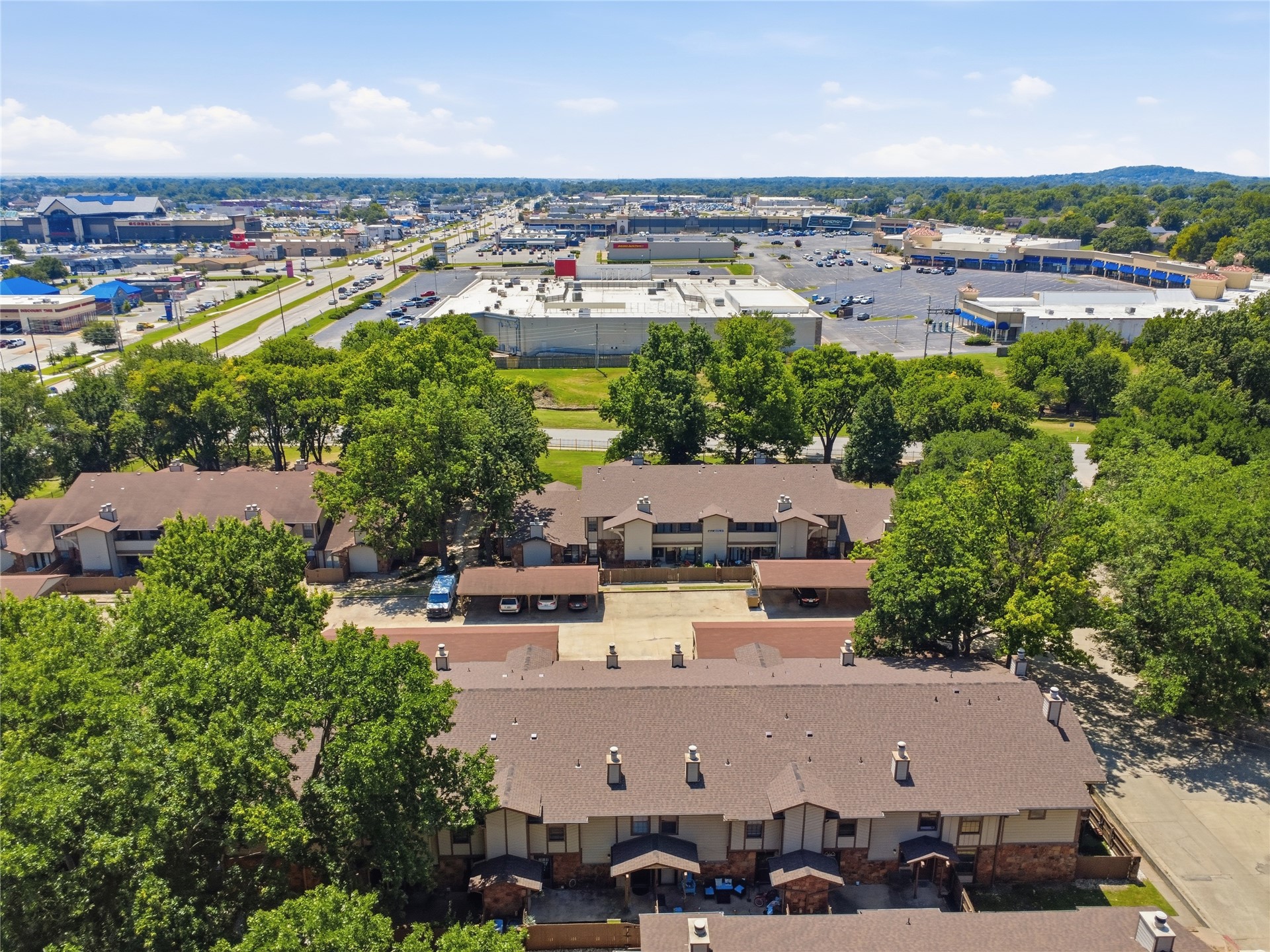 6514 S Memorial Drive #j Property Photo 3