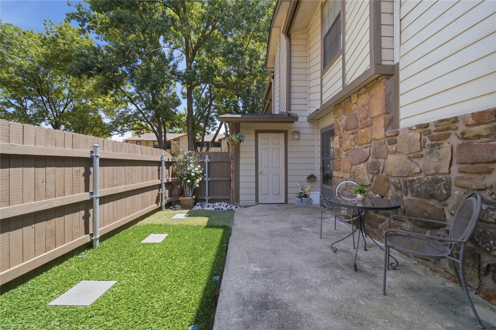 6514 S Memorial Drive #j Property Photo 7
