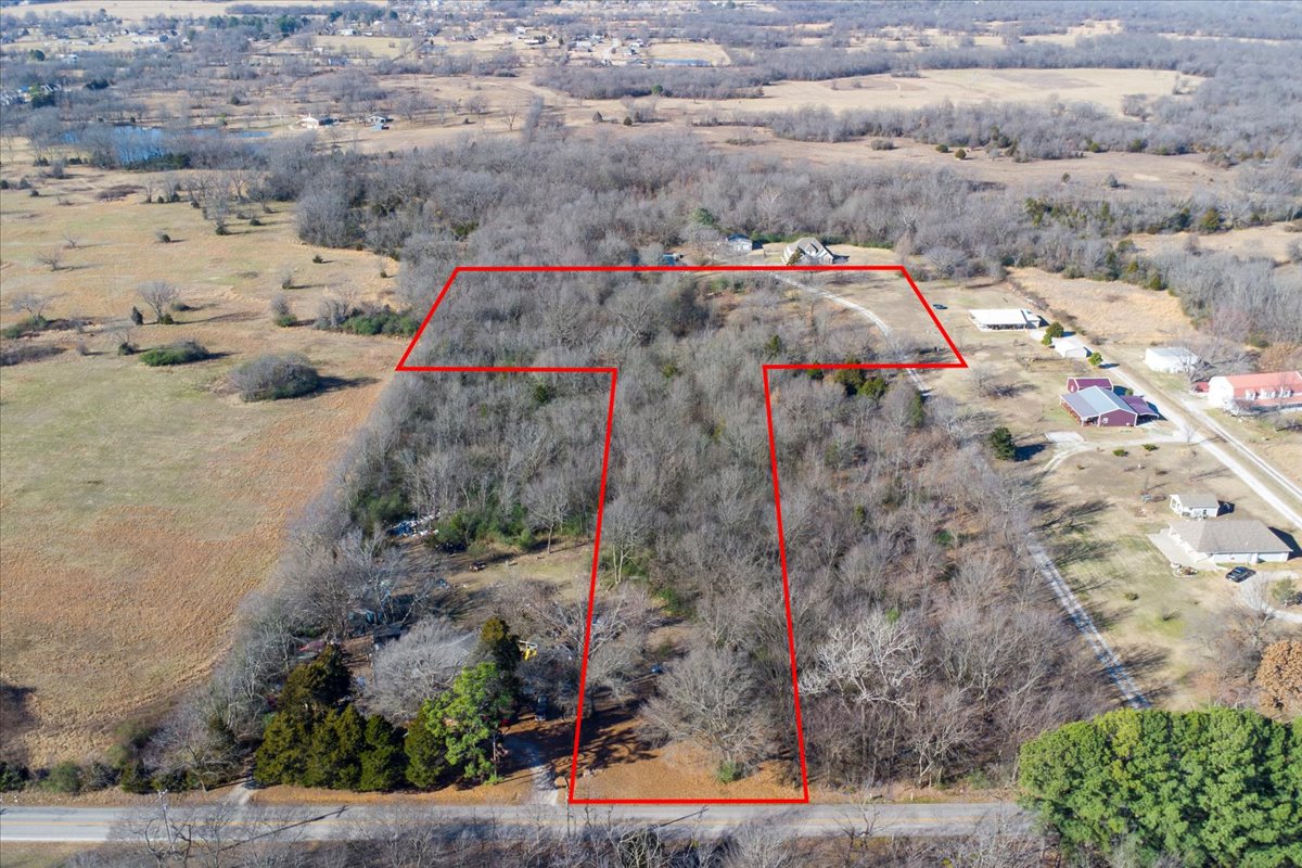 0003 S 4130 Road Property Photo 3