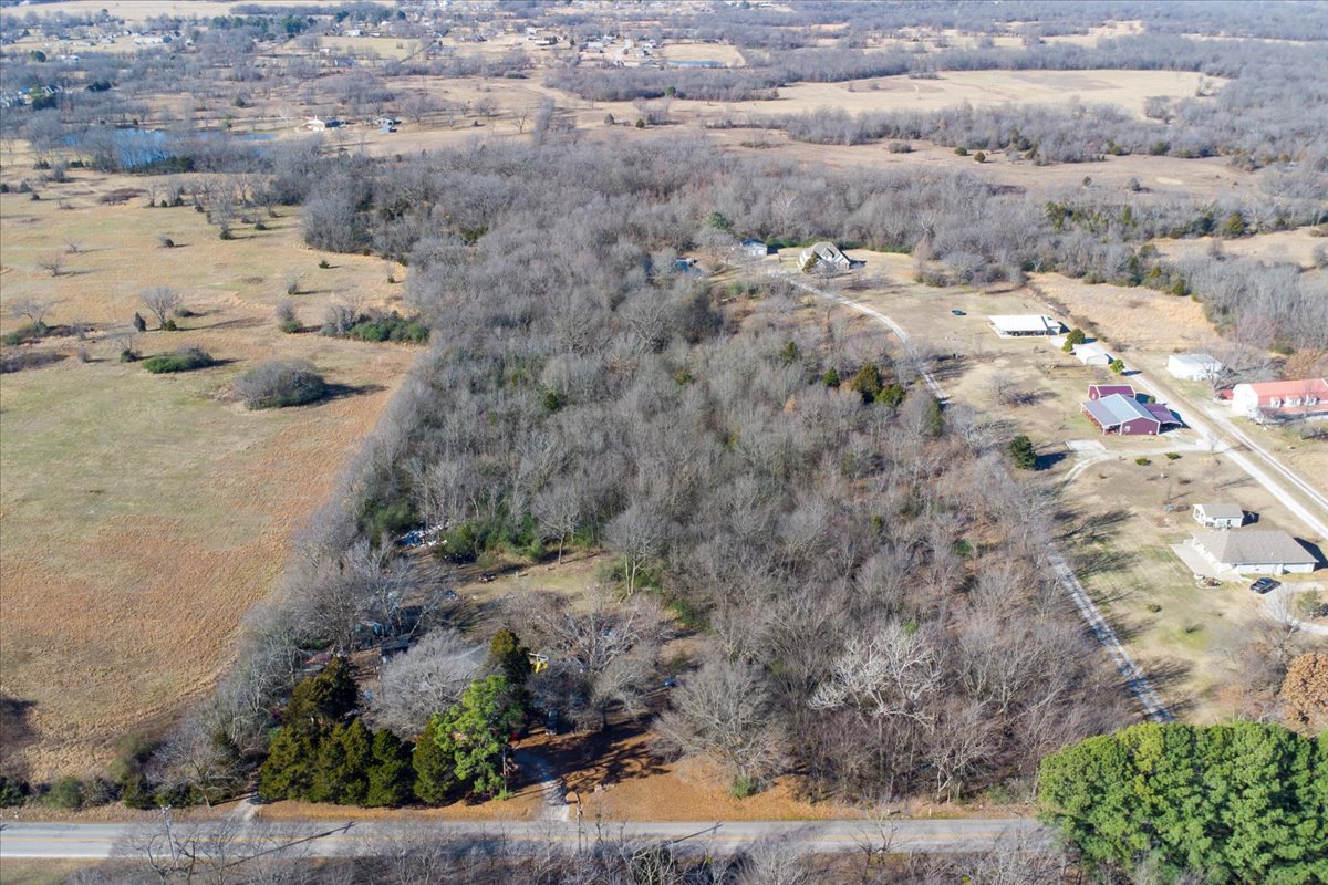 0003 S 4130 Road Property Photo 4