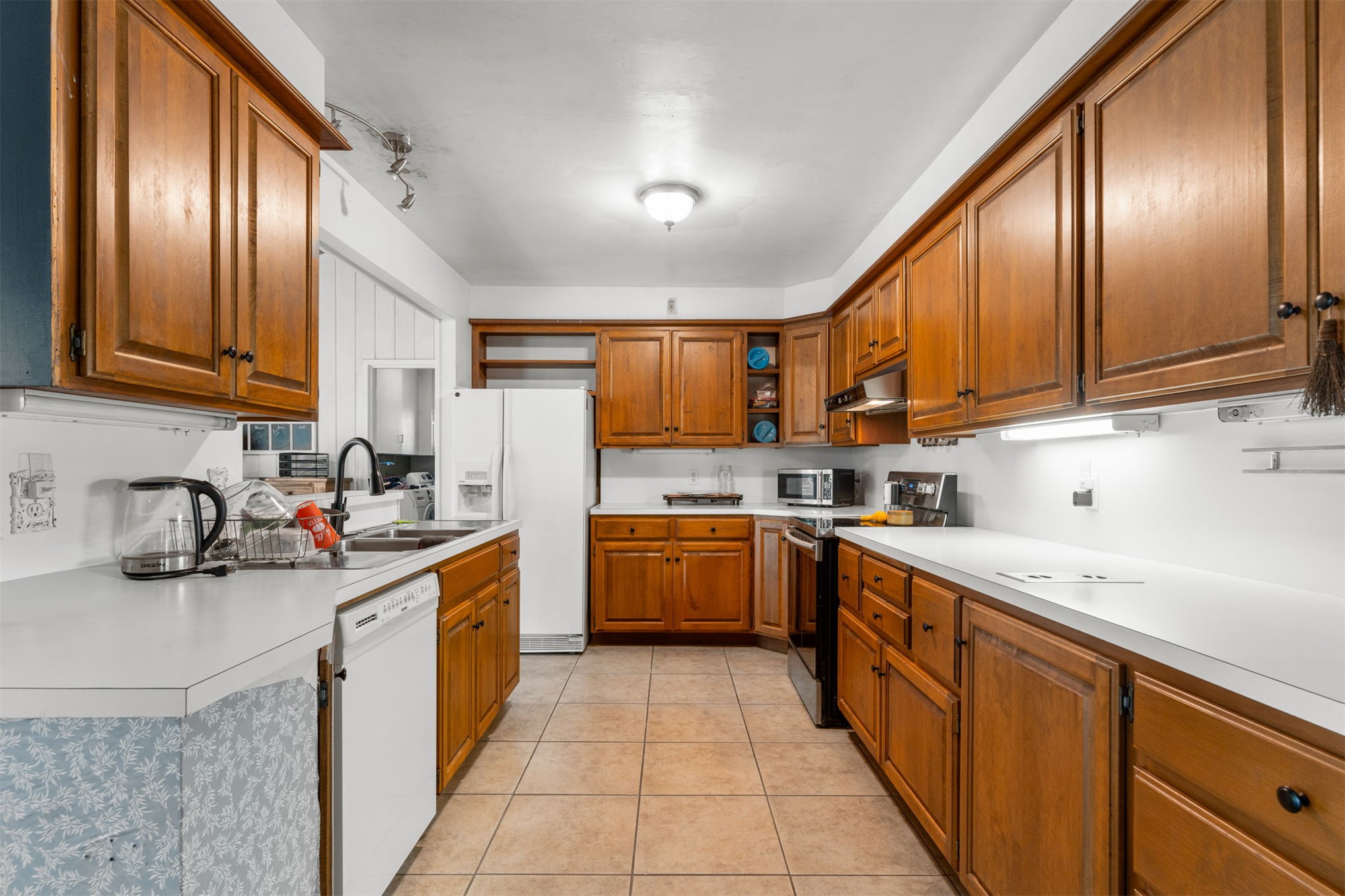 2210 Skyline Drive Property Photo 37
