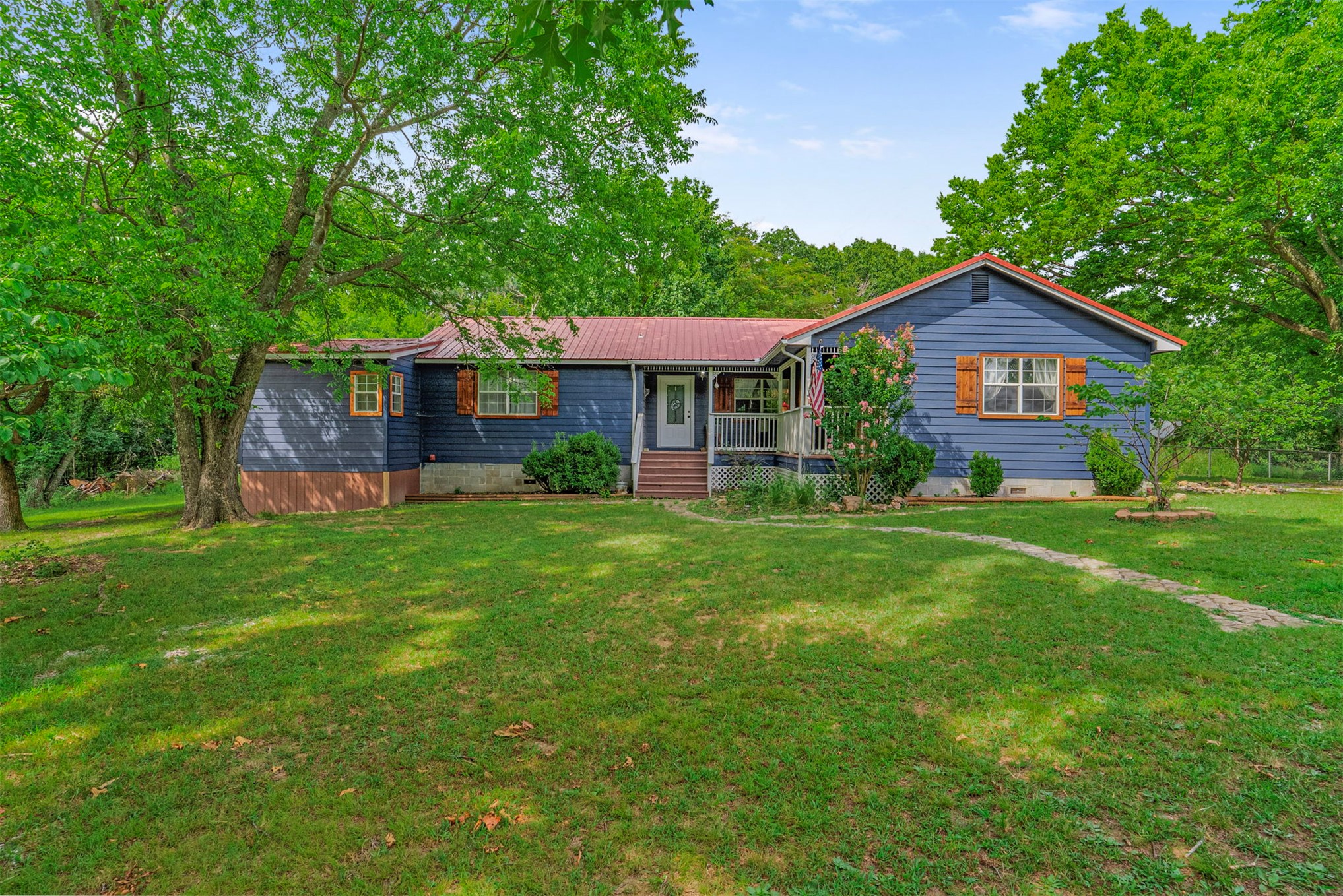 444078 E 350 Road Property Photo 1