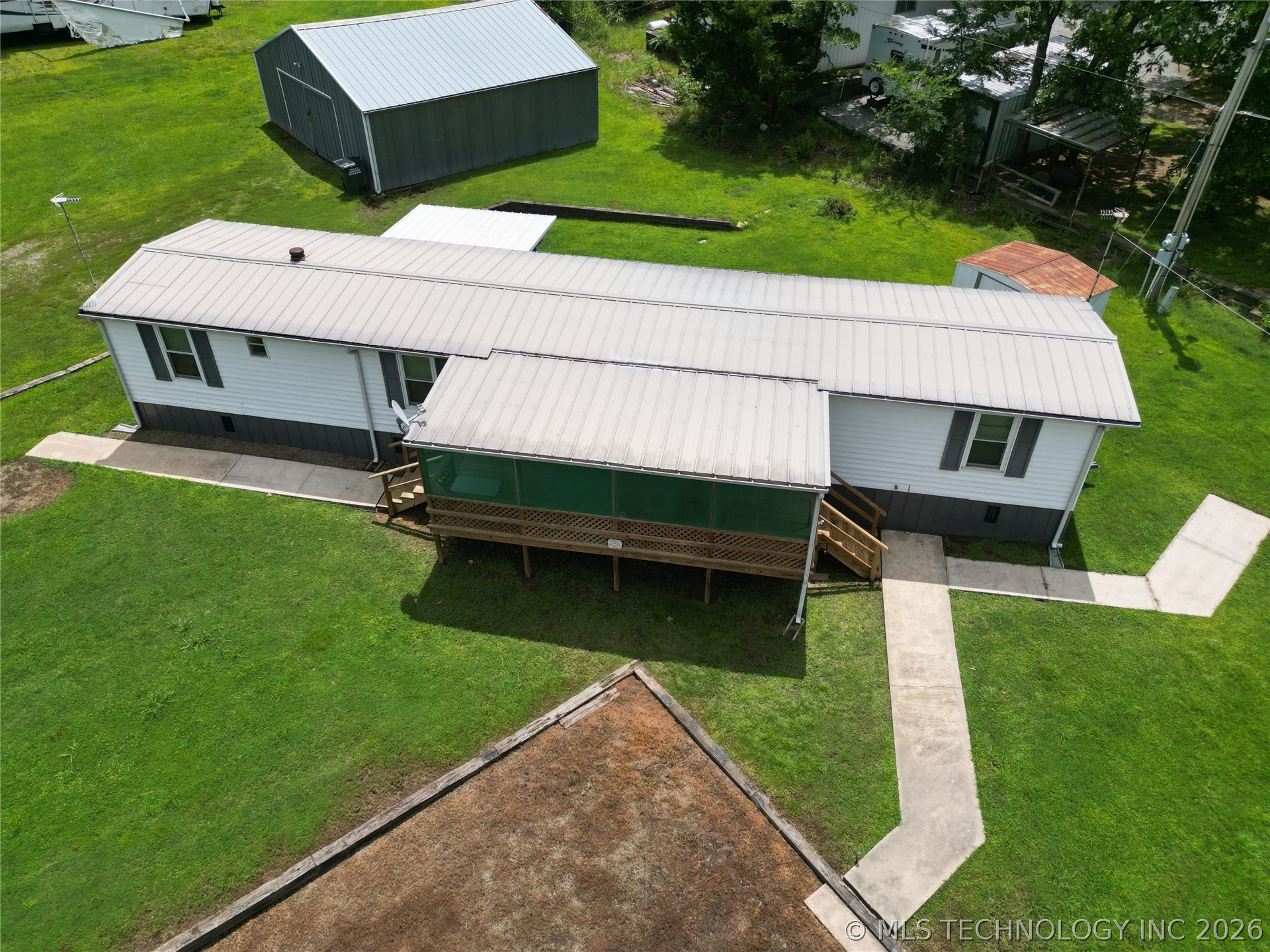 430378 1152 Road