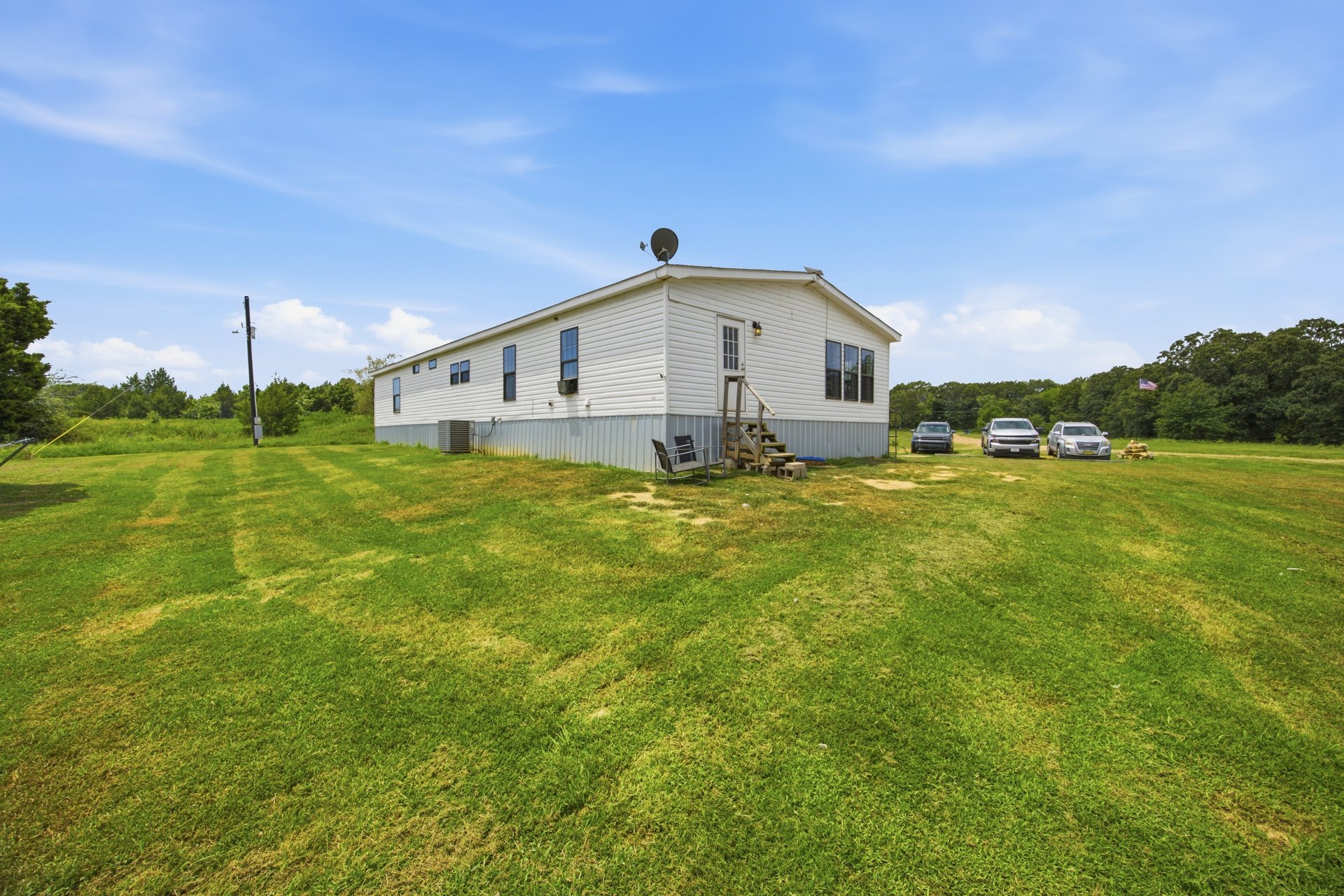 5172 S Sawmill Road Property Photo 4
