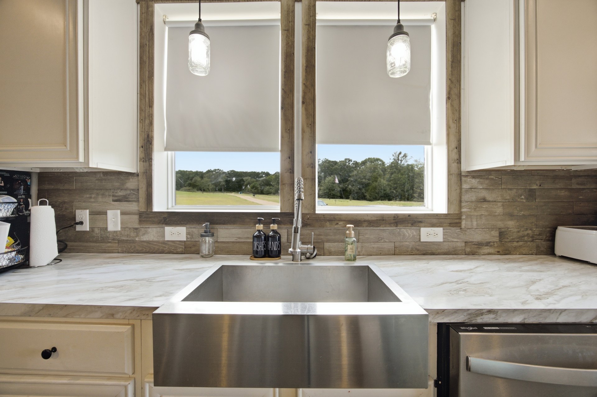 5172 S Sawmill Road Property Photo 17