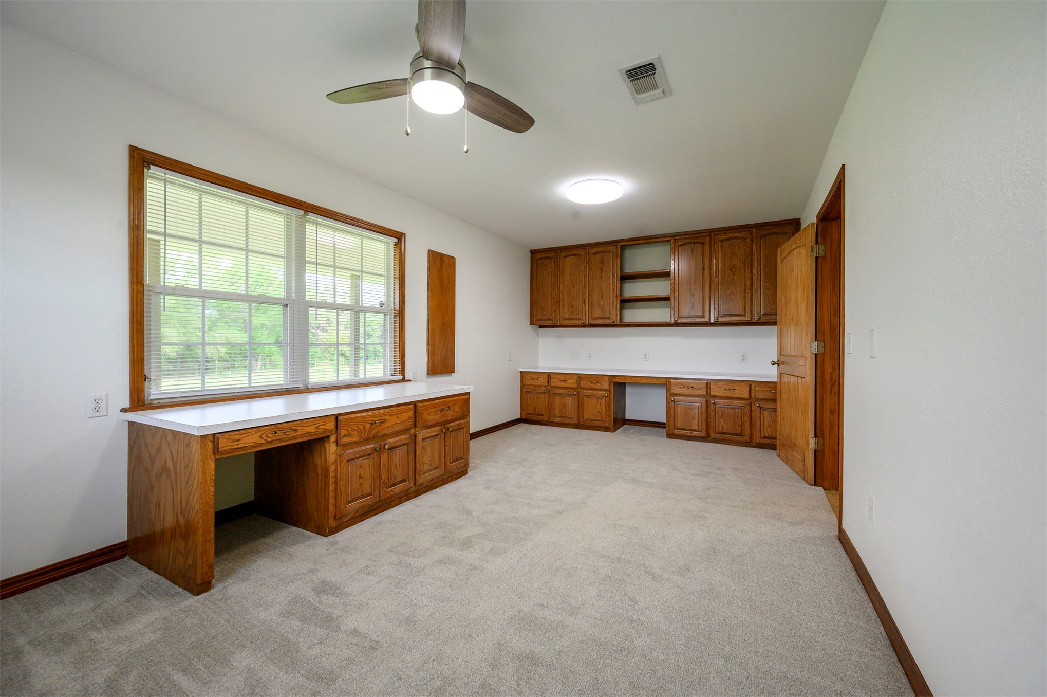 622 N 4700 Property Photo 17
