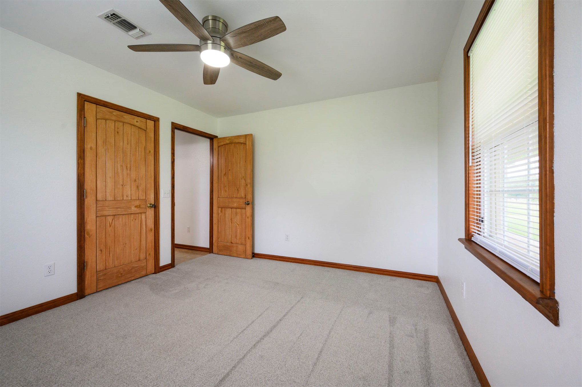 622 N 4700 Property Photo 22