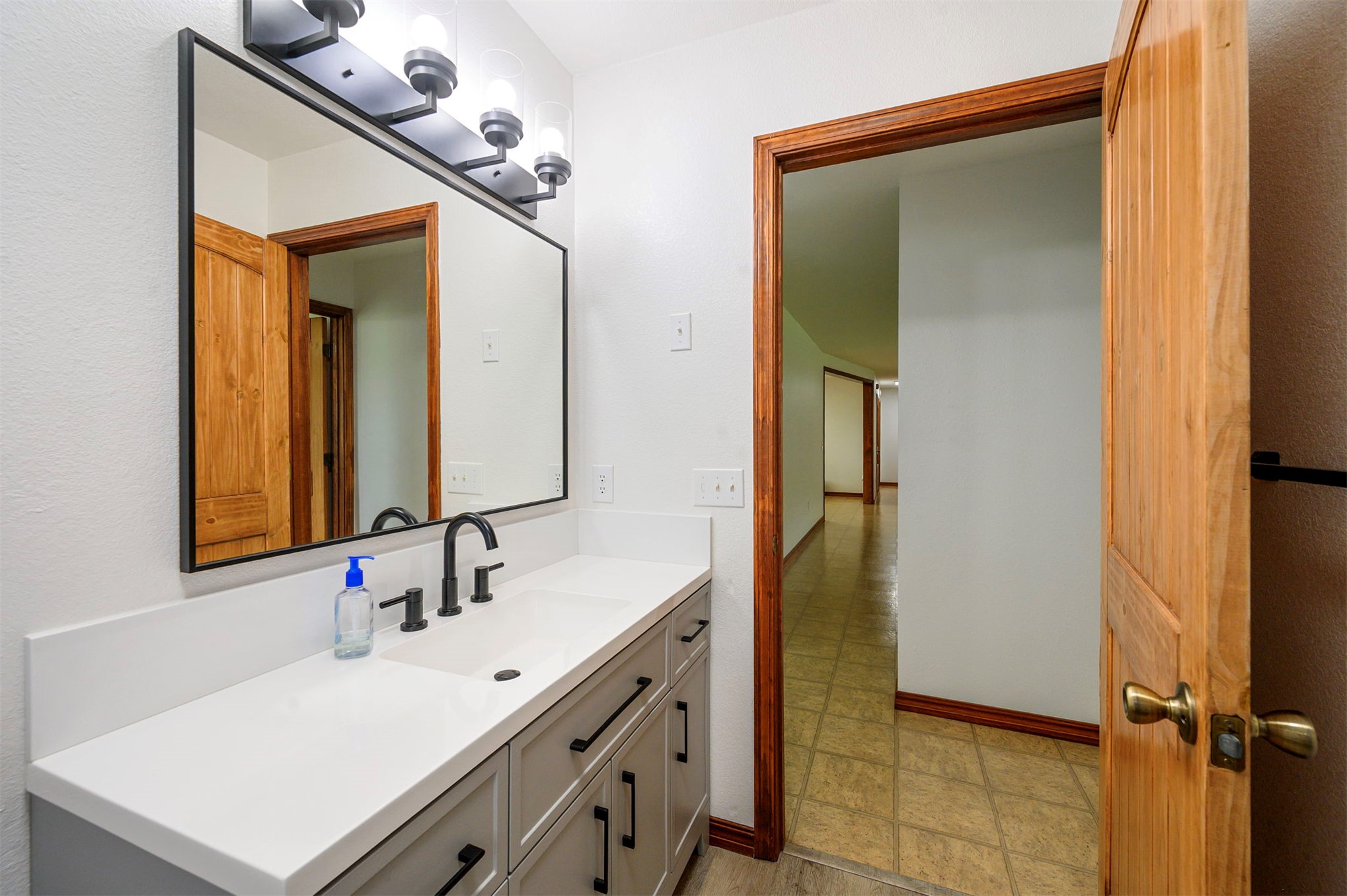 622 N 4700 Property Photo 25
