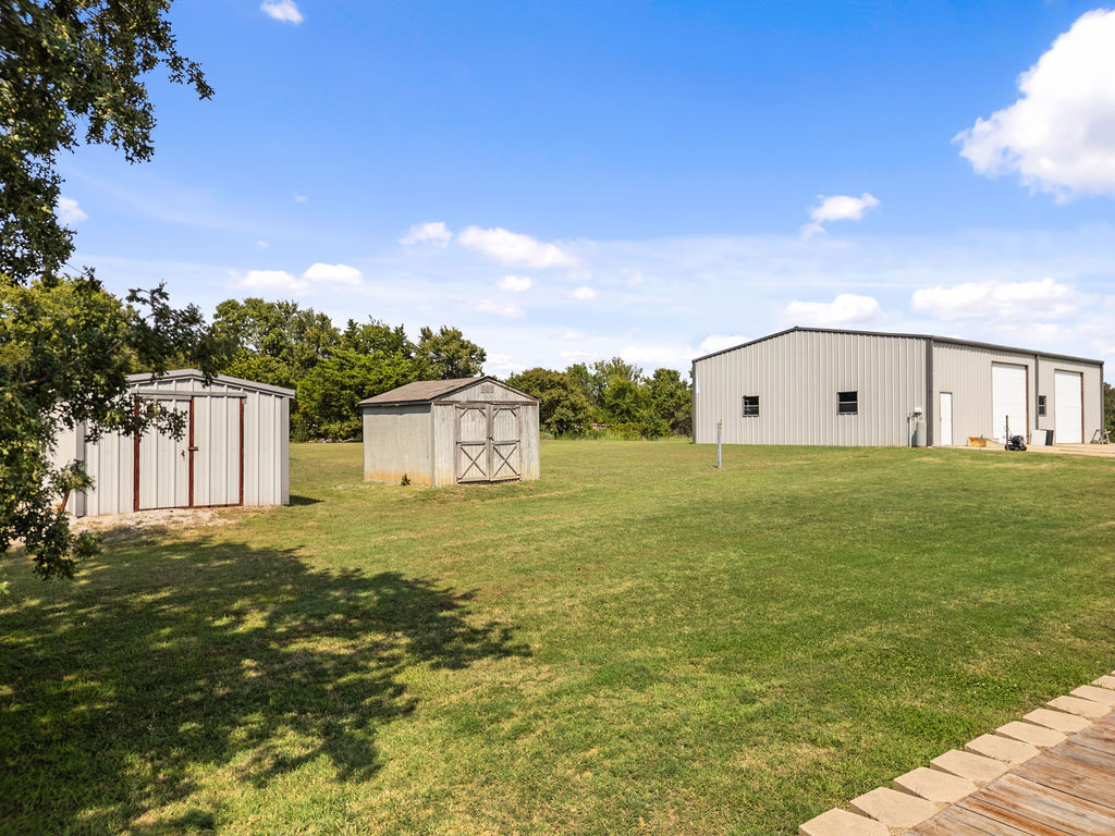 6662 Mcduffee Road Property Photo 4