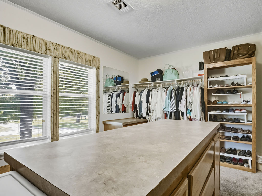 6662 Mcduffee Road Property Photo 24