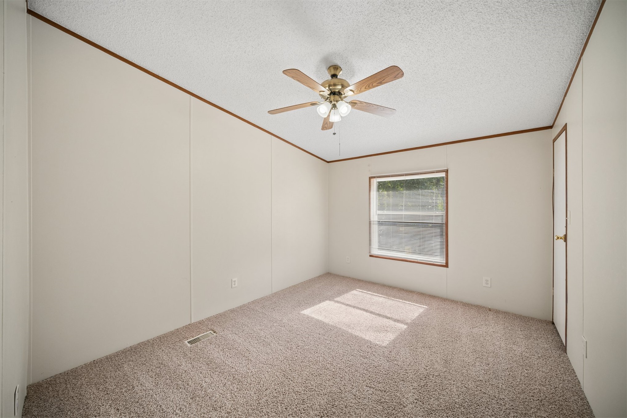 30636 S R & R Road Property Photo 28