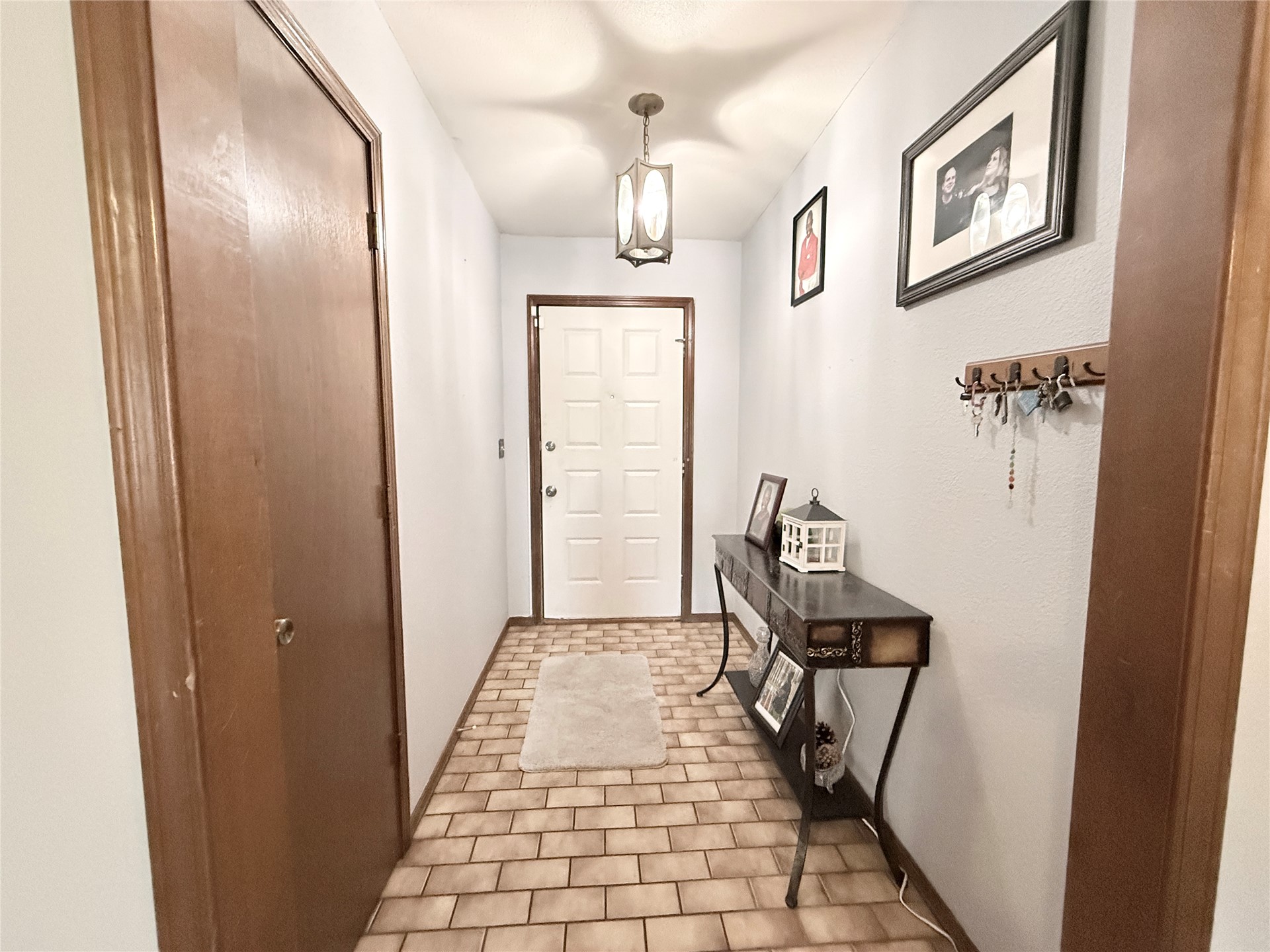 511 N Dawn Lane Property Photo 6