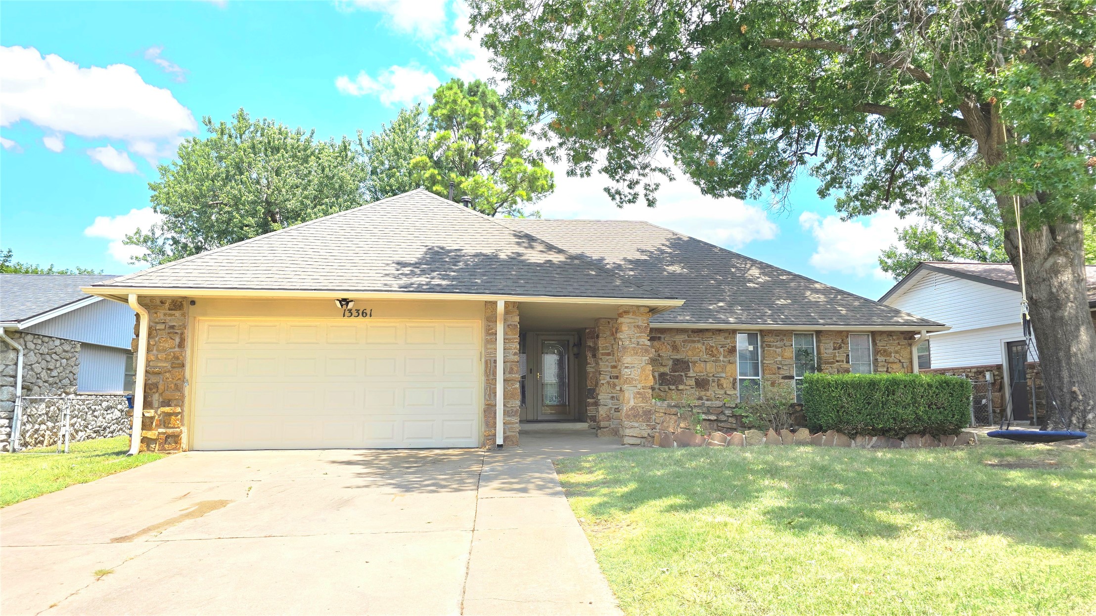 13361 E 32nd Place Property Photo 1