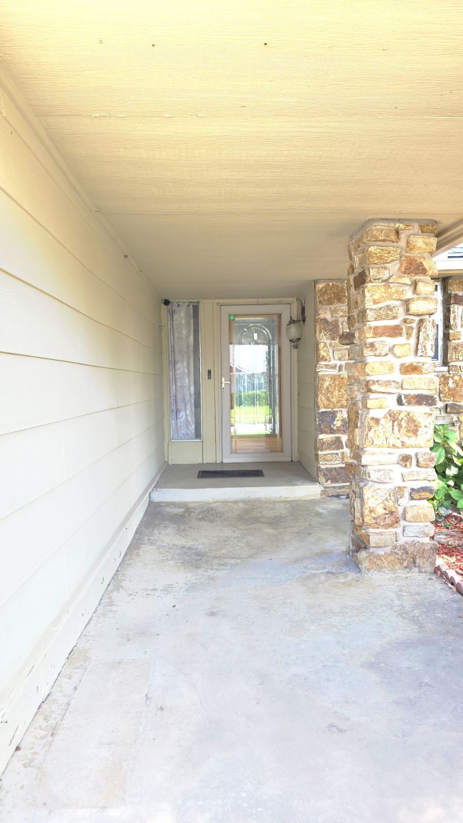 13361 E 32nd Place Property Photo 4