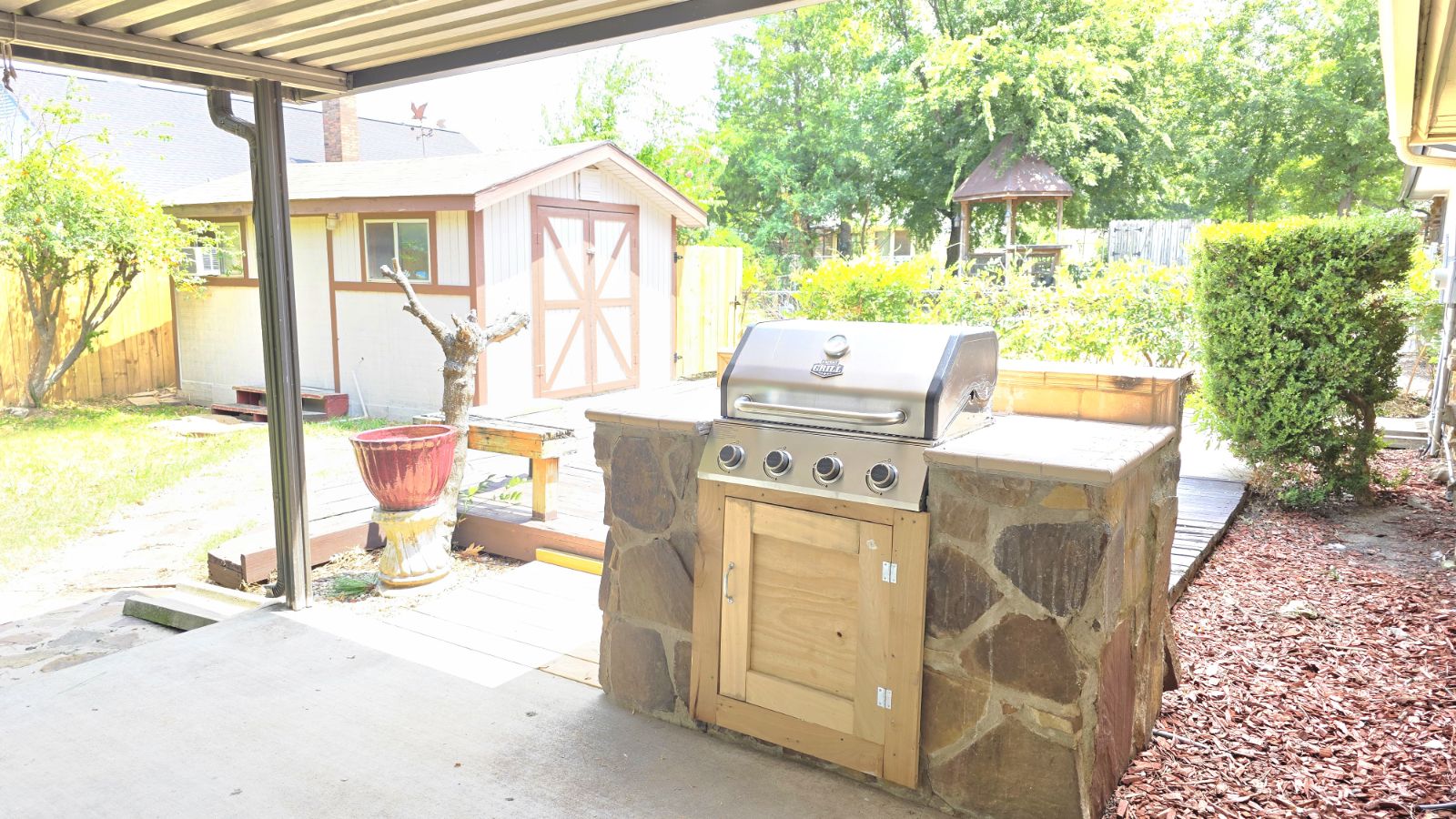 13361 E 32nd Place Property Photo 11