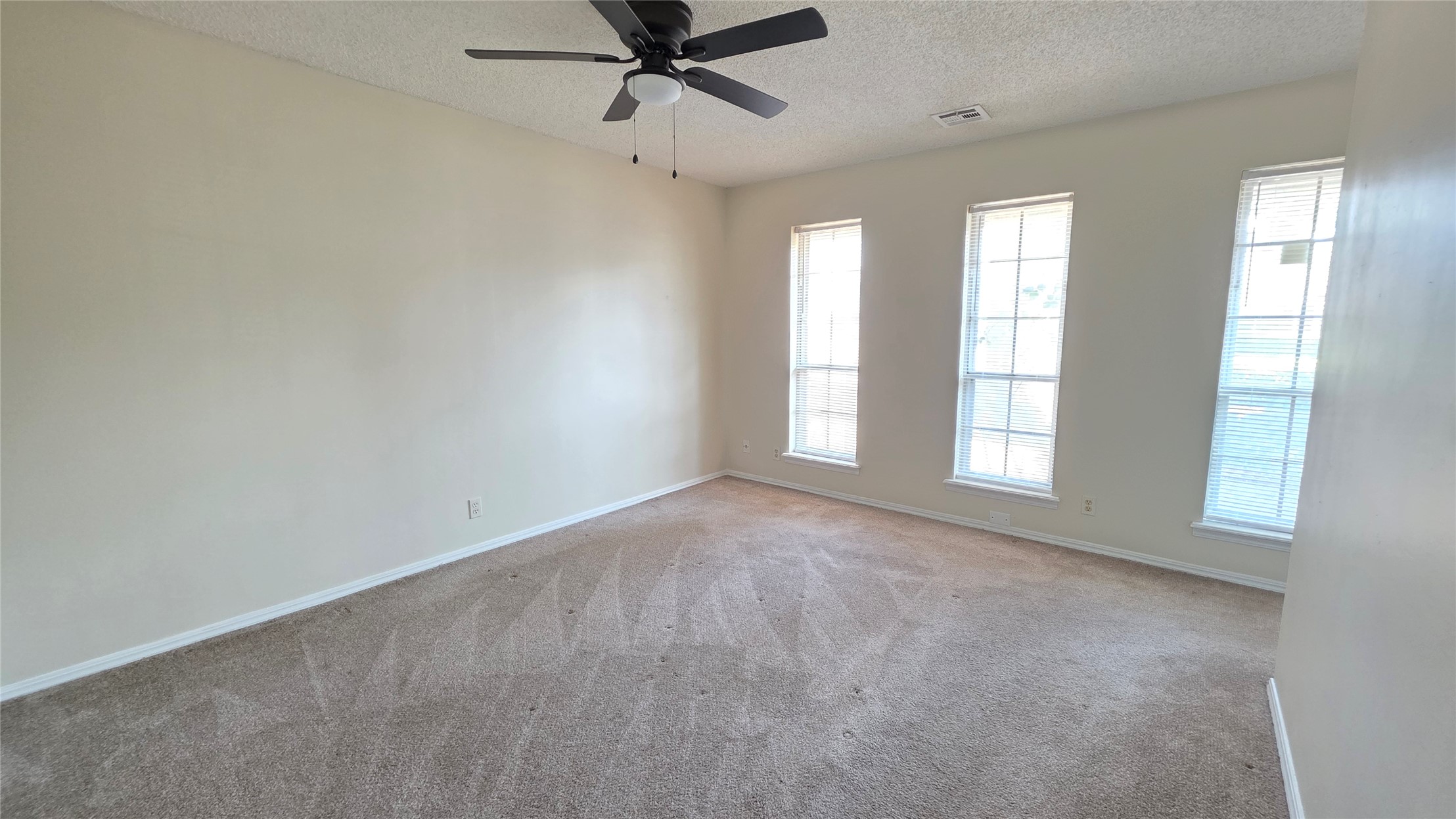 13361 E 32nd Place Property Photo 37