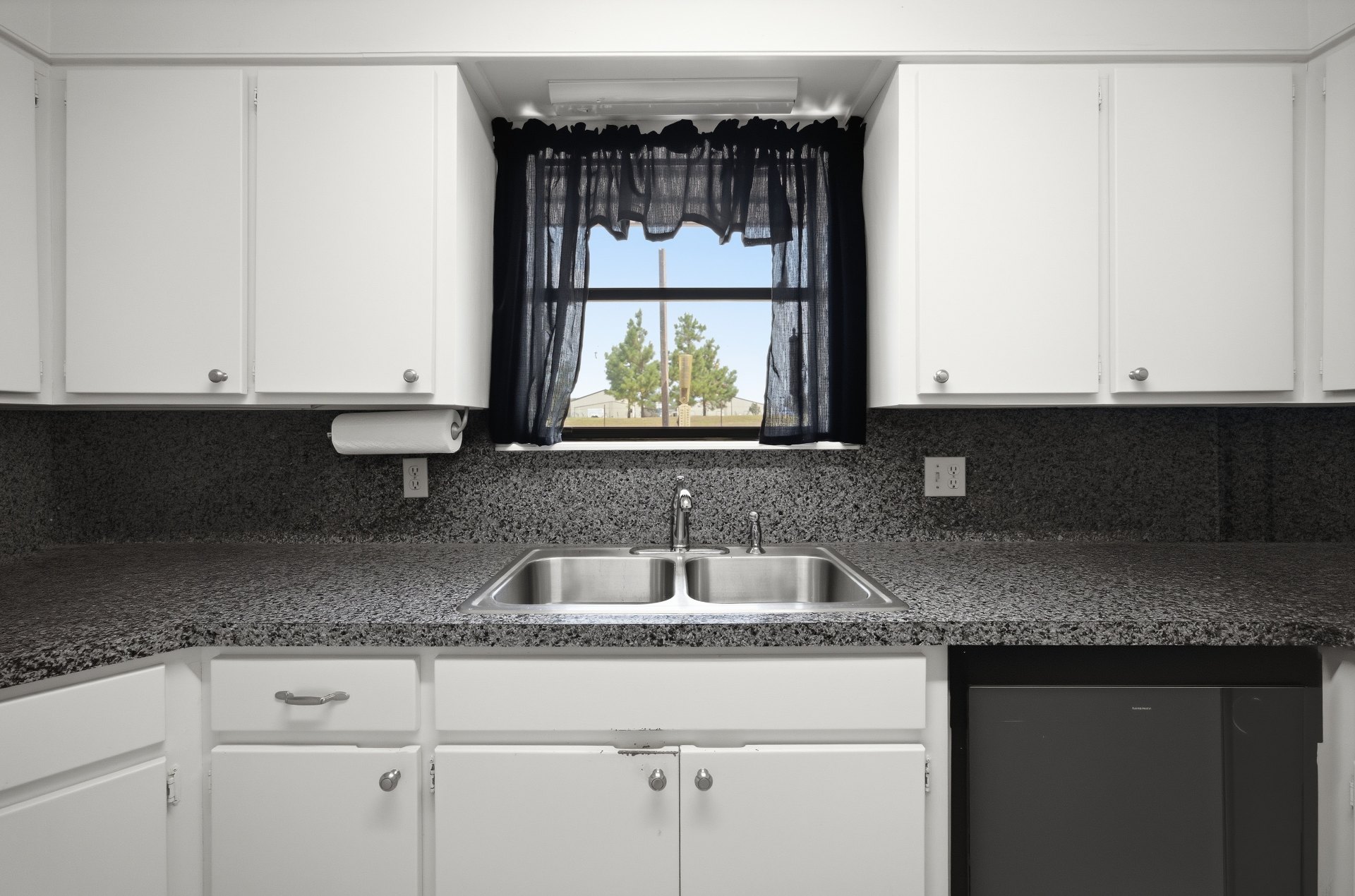 8628 W Voca Property Photo 6