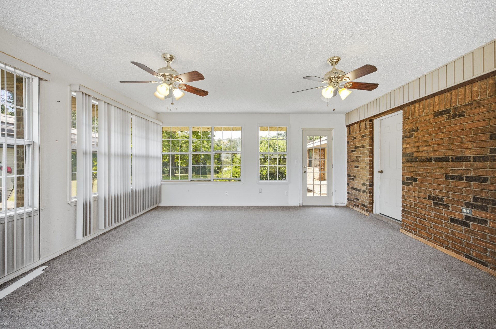 8628 W Voca Property Photo 12