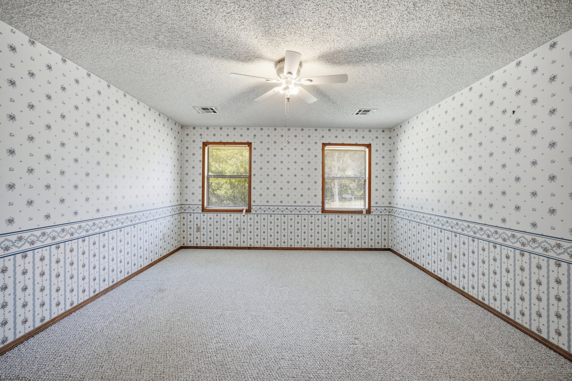 8628 W Voca Property Photo 17