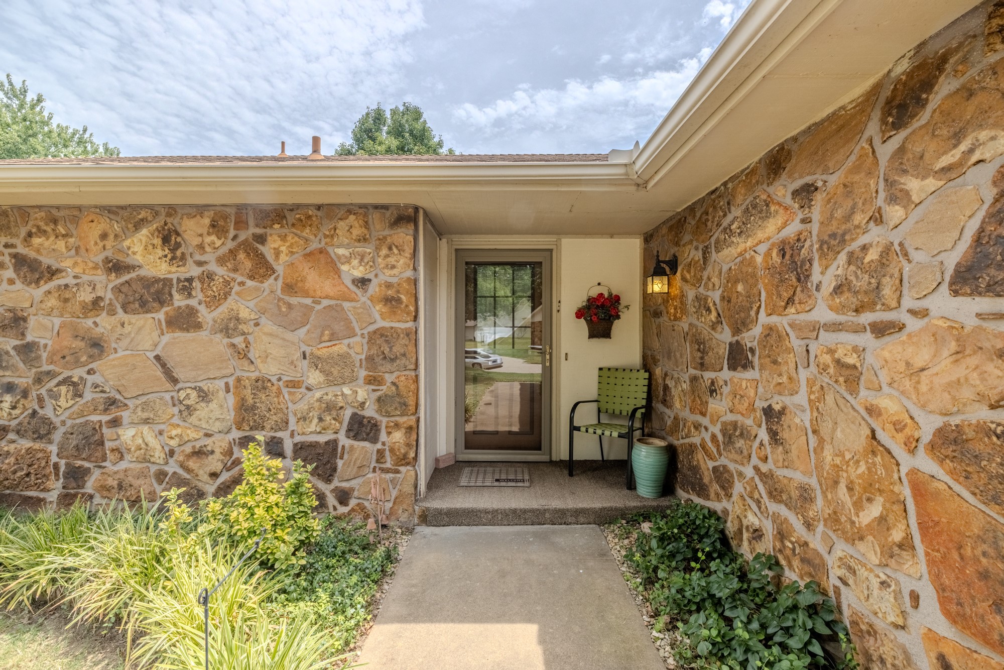 1808 N Chambers Place Property Photo 4