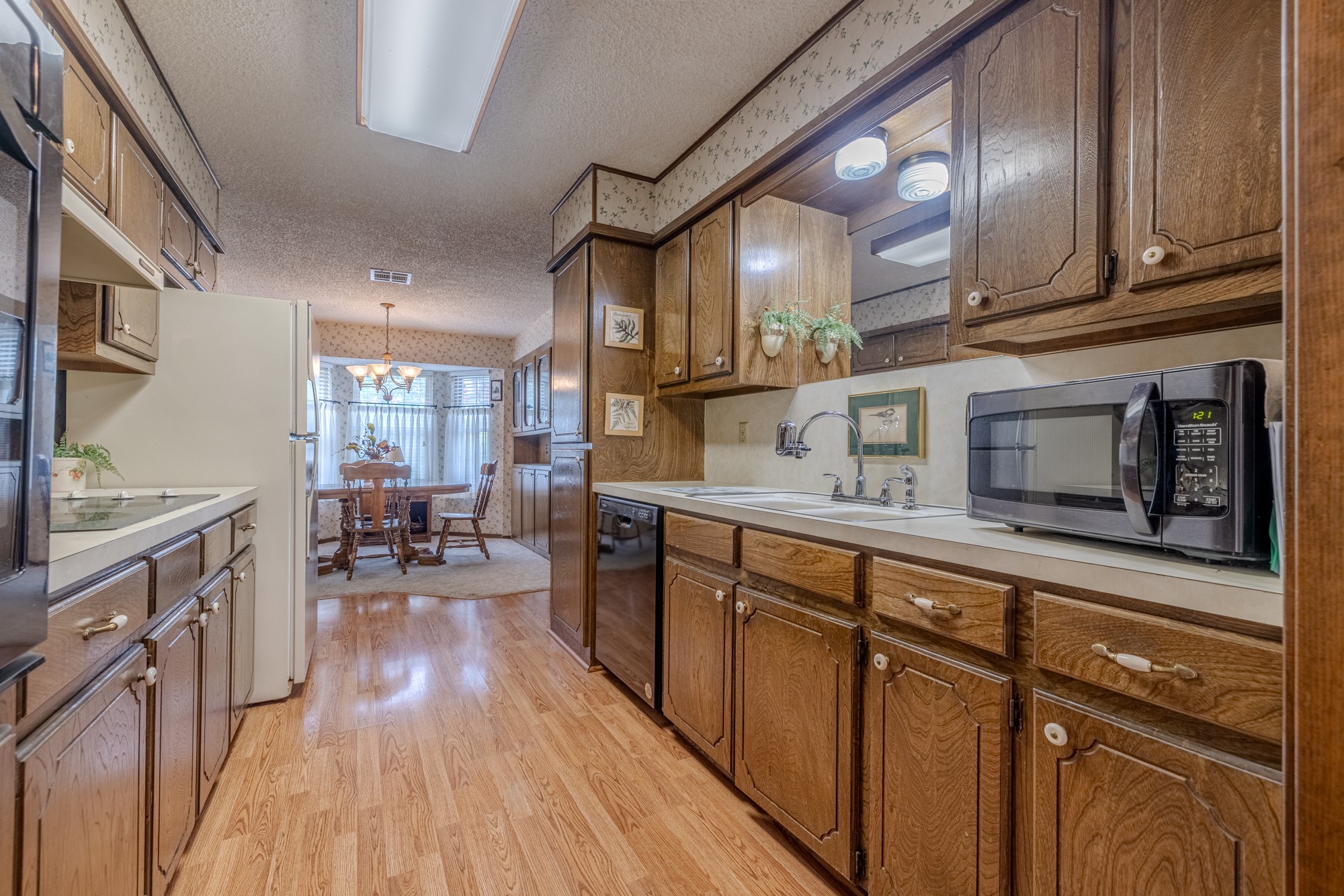 1808 N Chambers Place Property Photo 6