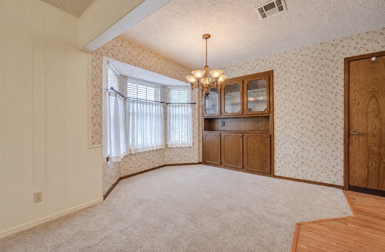 1808 N Chambers Place Property Photo 6