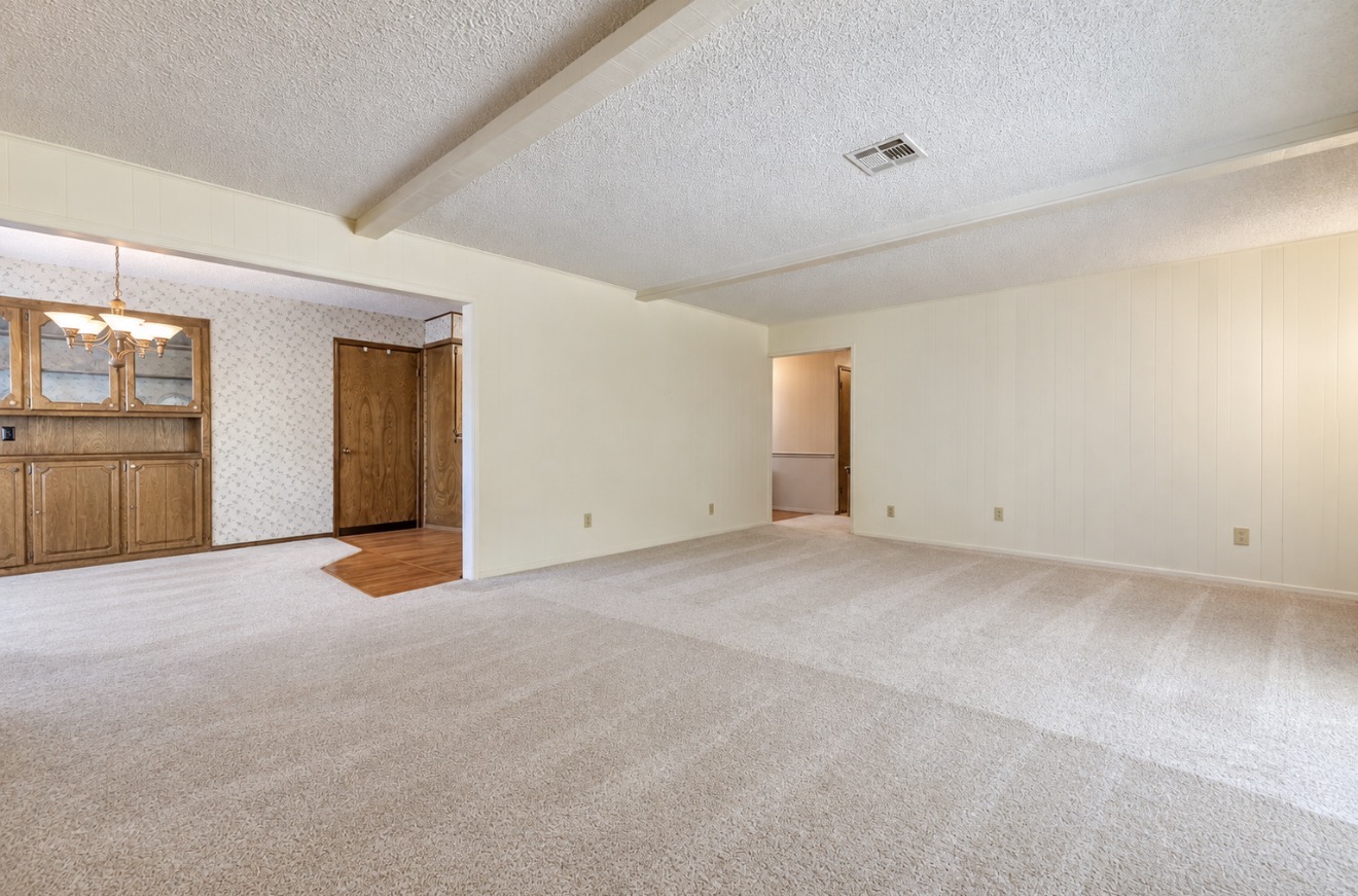 1808 N Chambers Place Property Photo 8