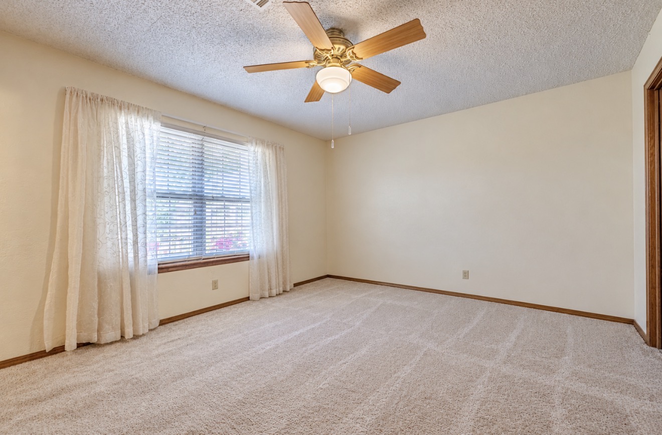 1808 N Chambers Place Property Photo 12