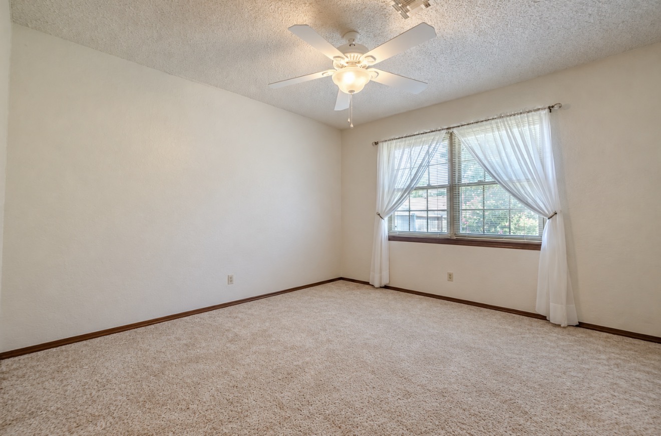 1808 N Chambers Place Property Photo 15