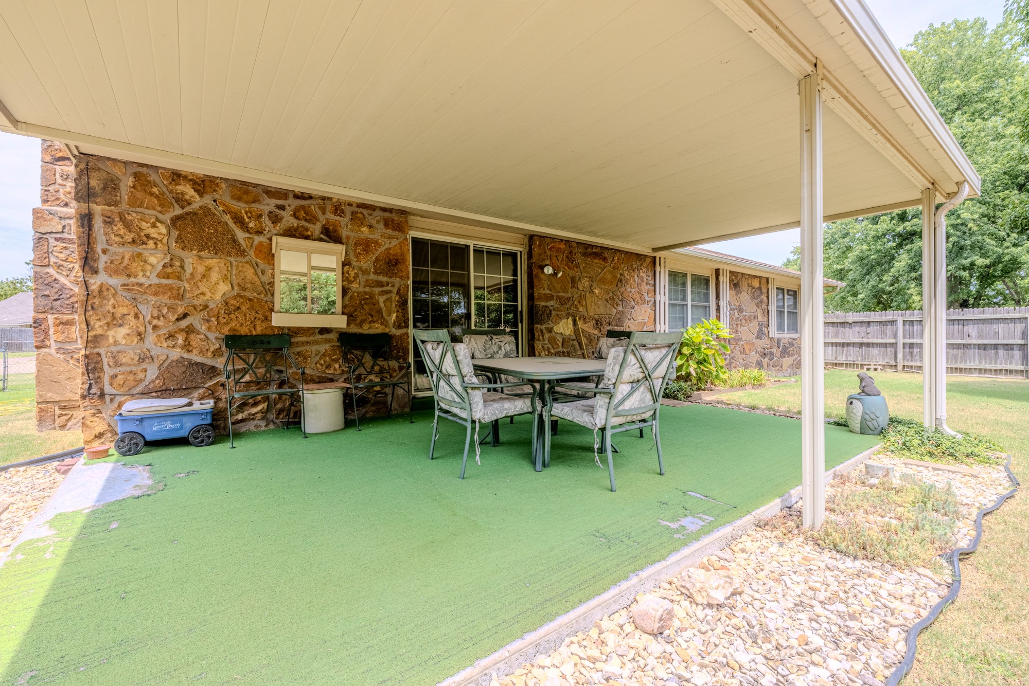 1808 N Chambers Place Property Photo 23