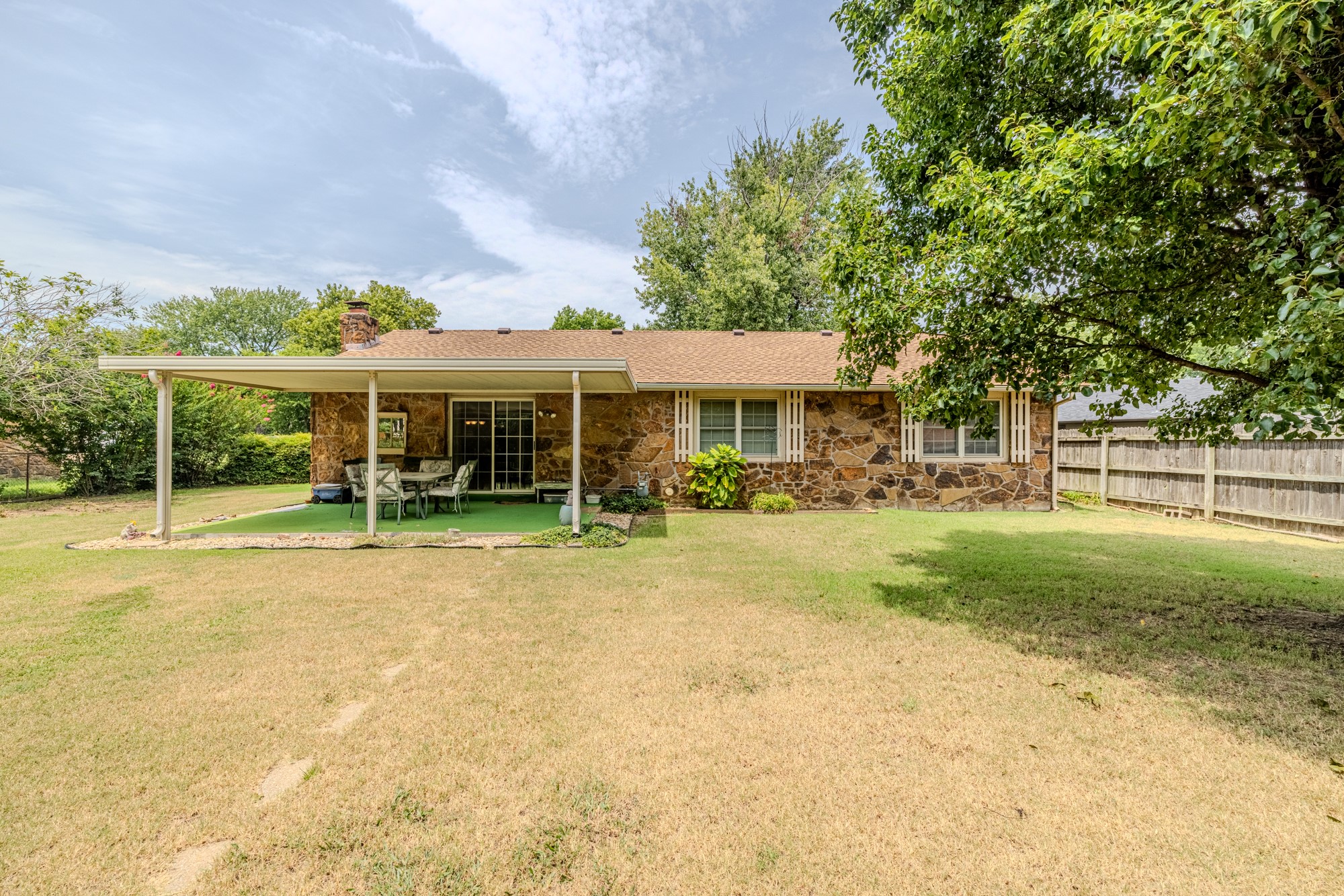 1808 N Chambers Place Property Photo 25