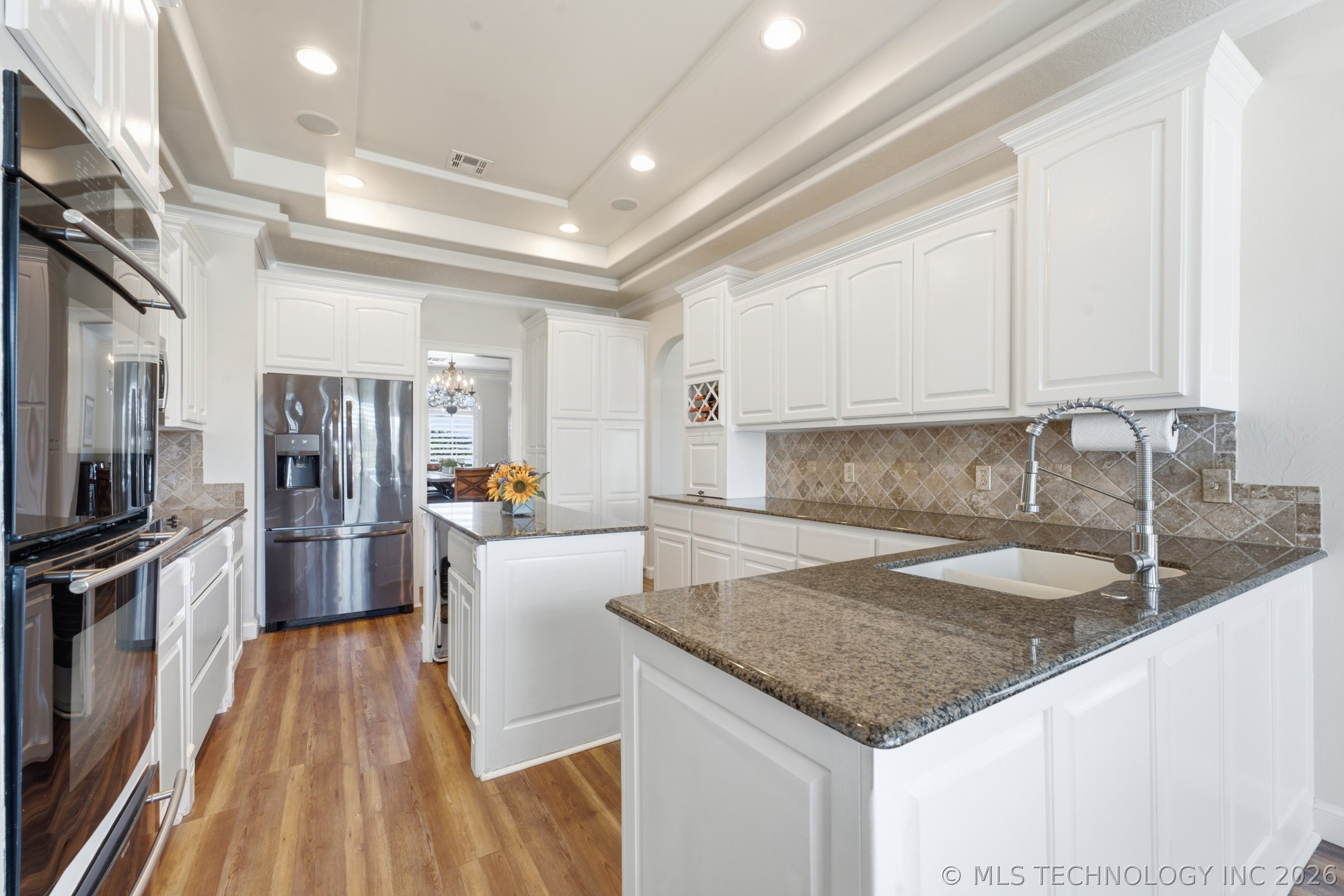 3315 E Ridgewood Drive Property Photo 14