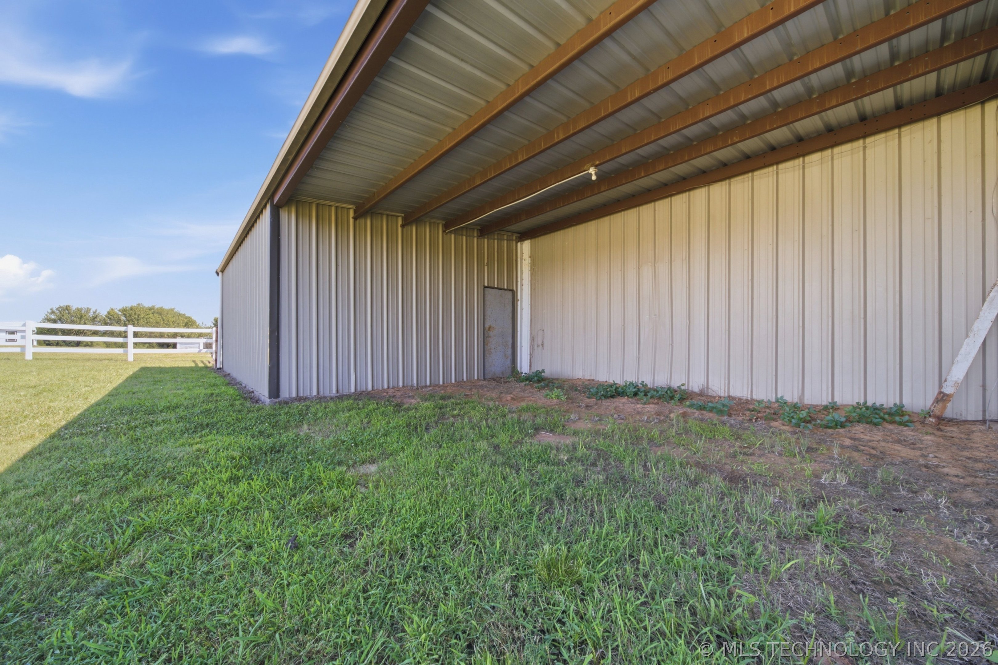 3315 E Ridgewood Drive Property Photo 47