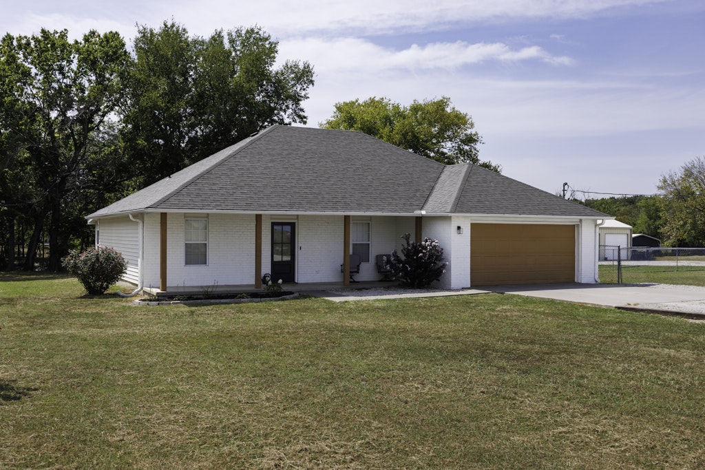 2793 Ns 415 Road Property Photo 1