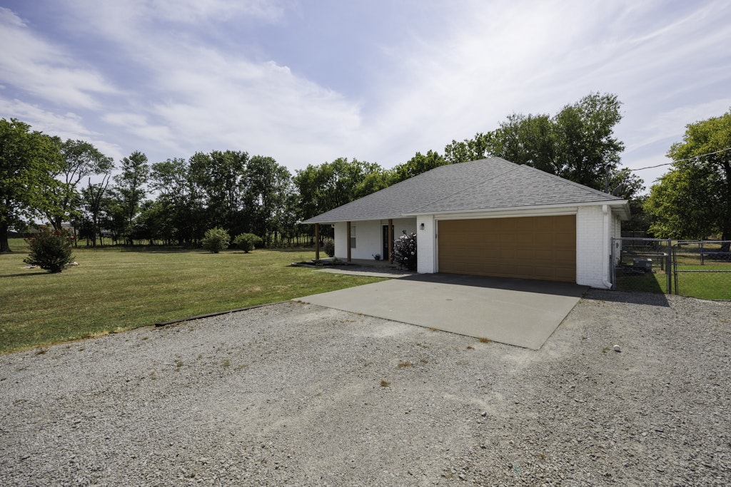 2793 Ns 415 Road Property Photo 4