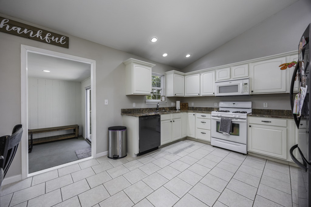 2793 Ns 415 Road Property Photo 11