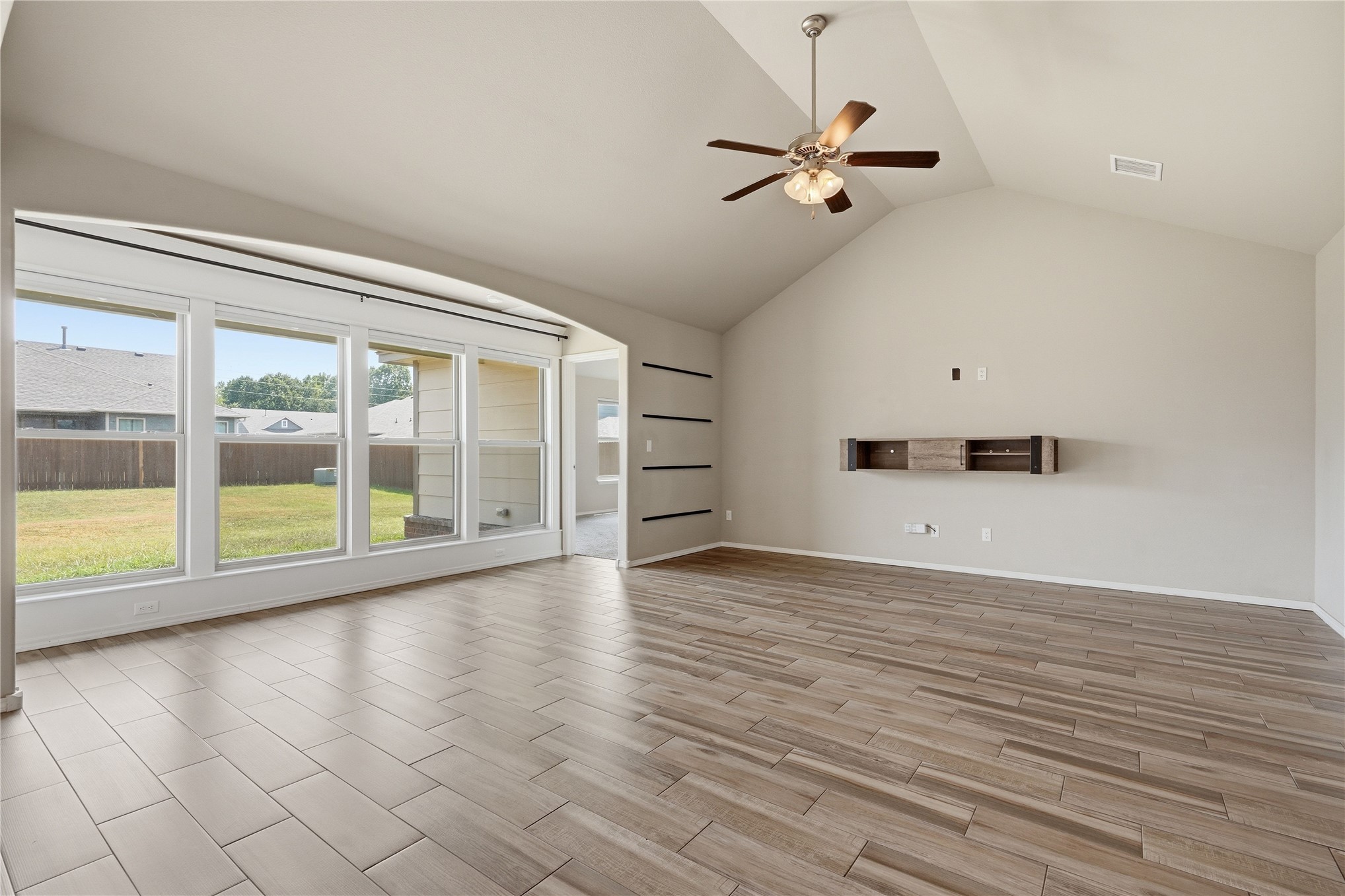 6700 S 20th Place Property Photo 5