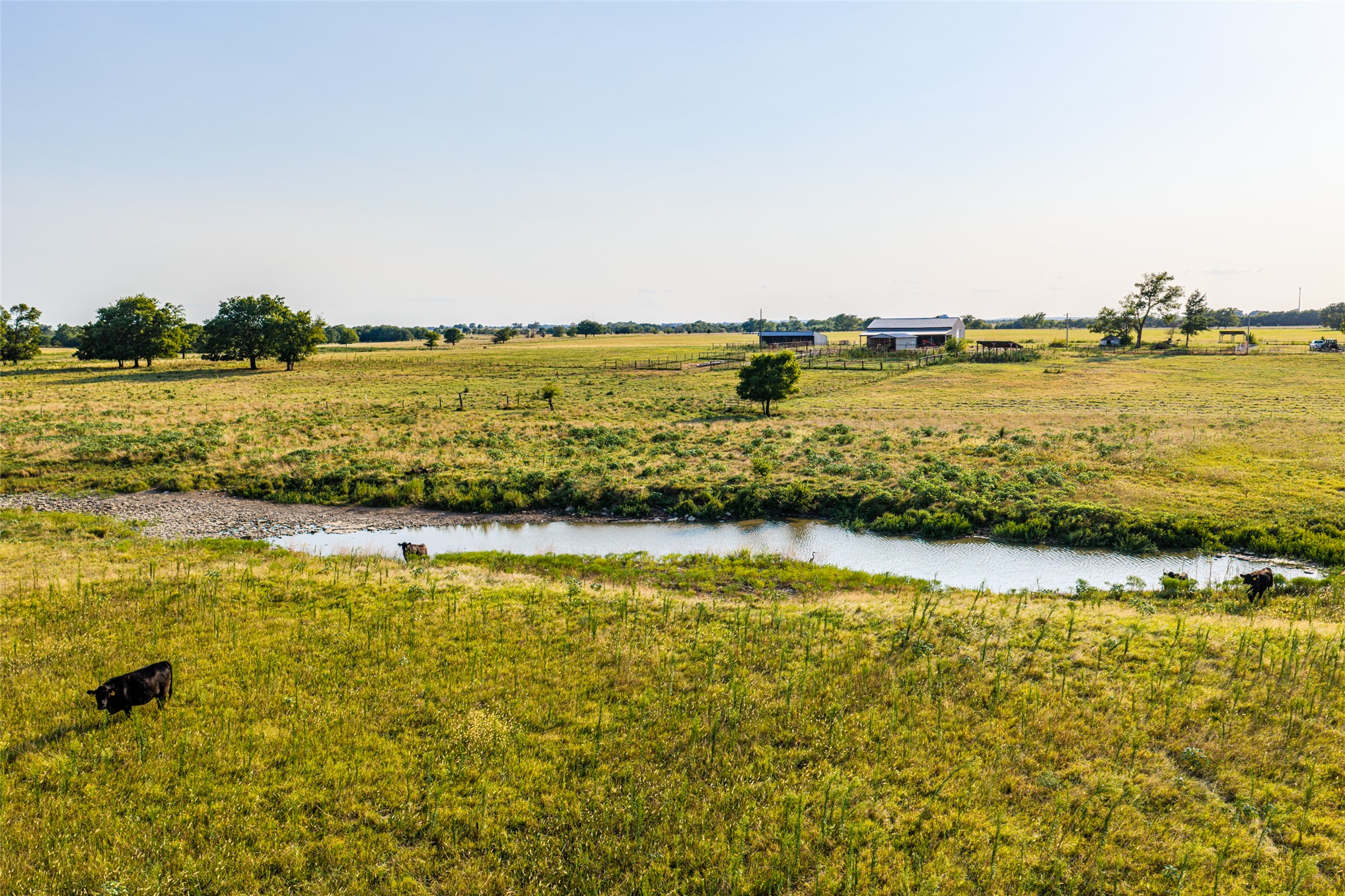 438505 E 370 Road Property Photo 10
