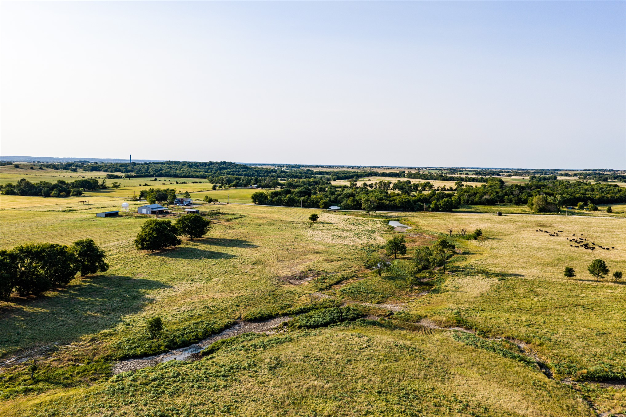 438505 E 370 Road Property Photo 14