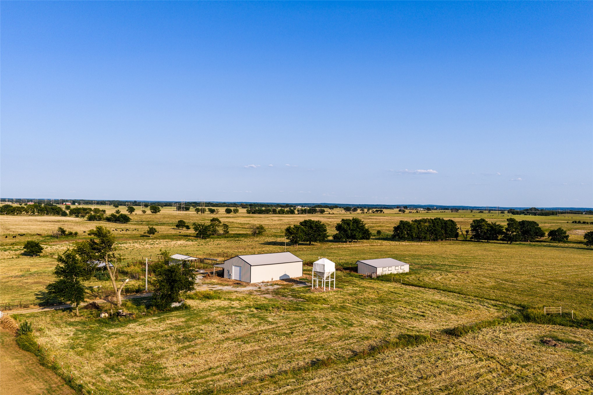 438505 E 370 Road Property Photo 28