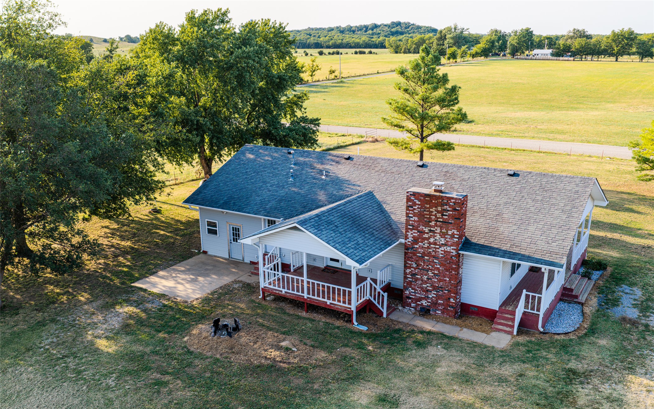438505 E 370 Road Property Photo 30