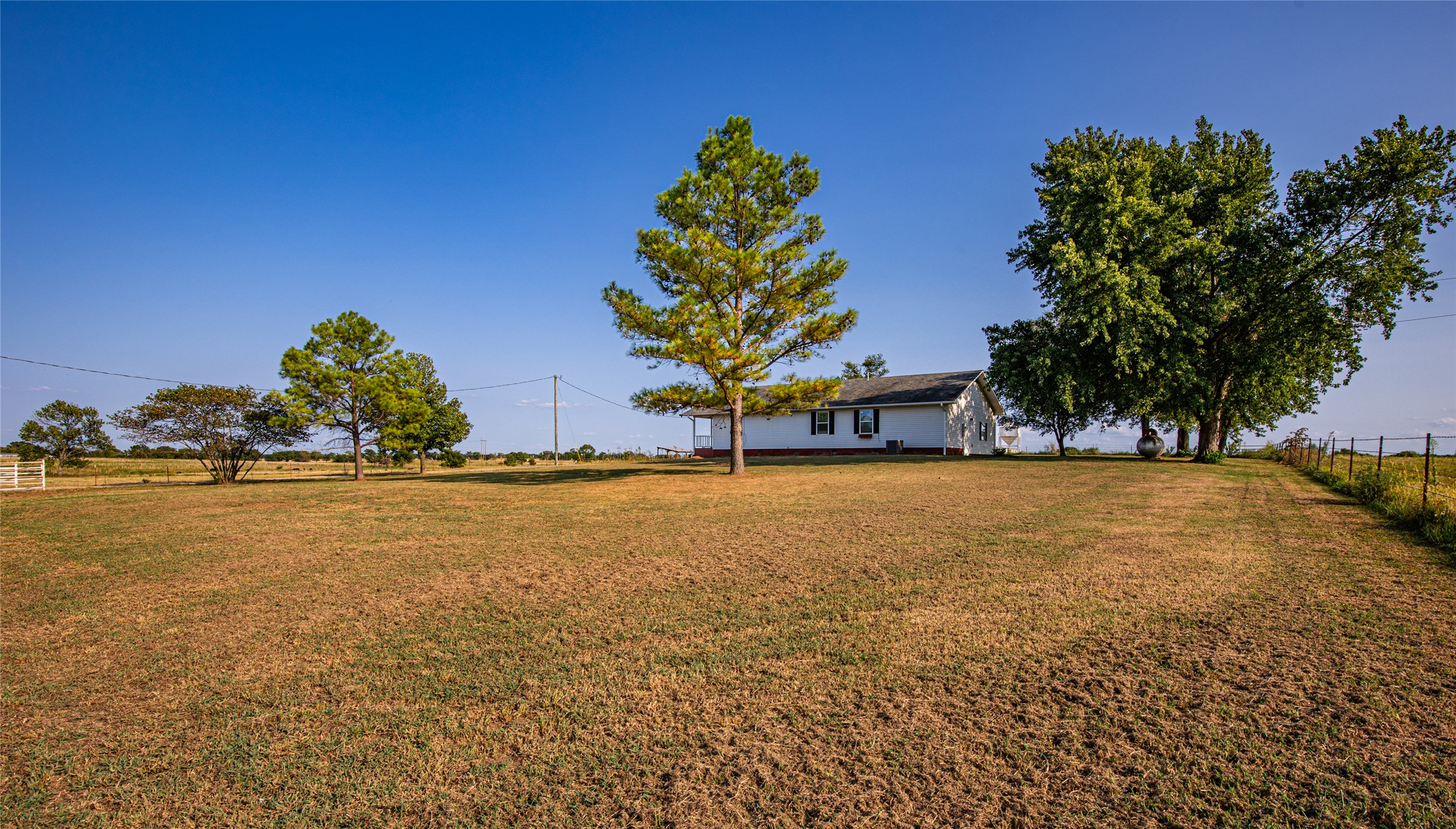 438505 E 370 Road Property Photo 34