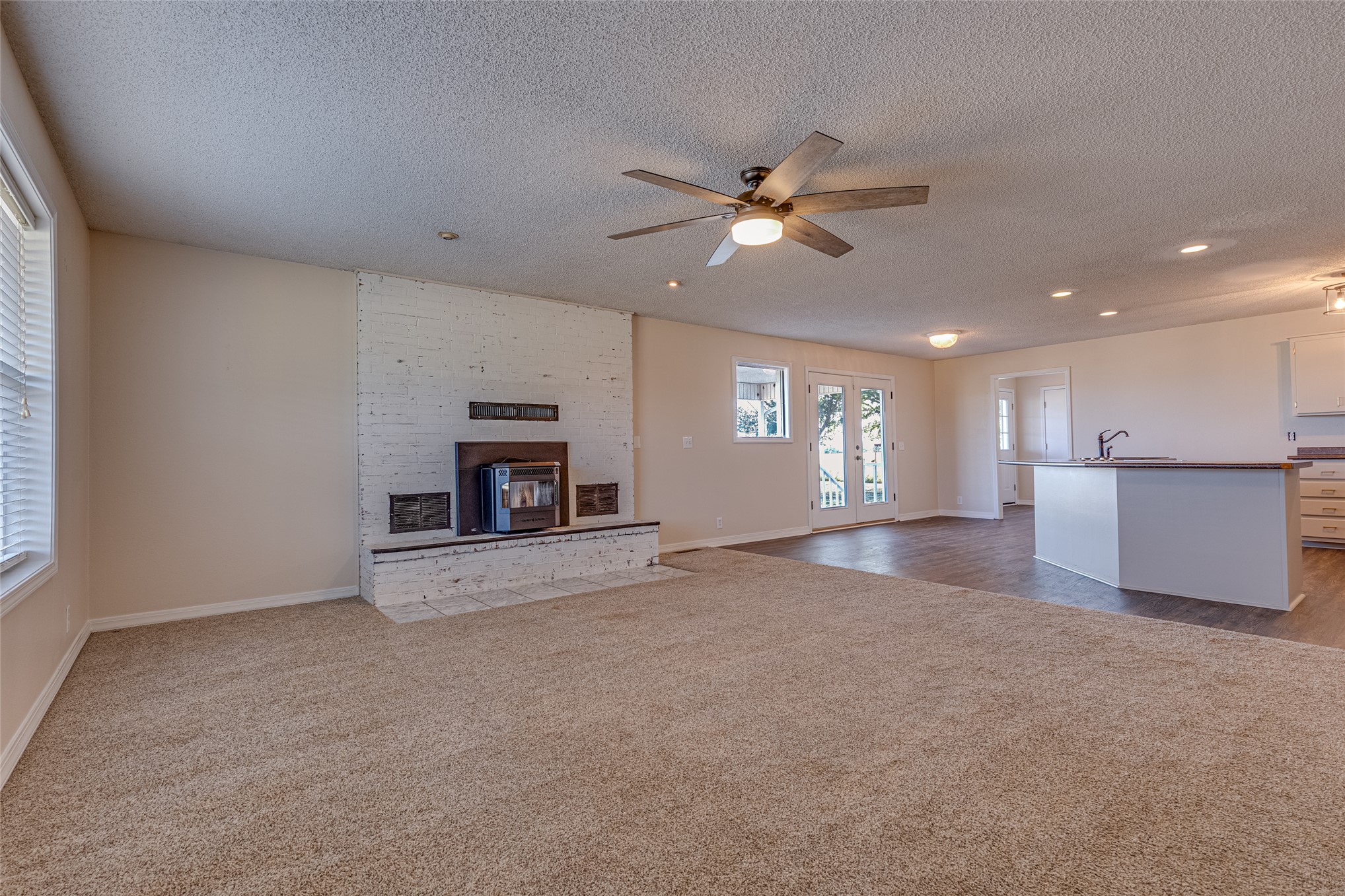 438505 E 370 Road Property Photo 40