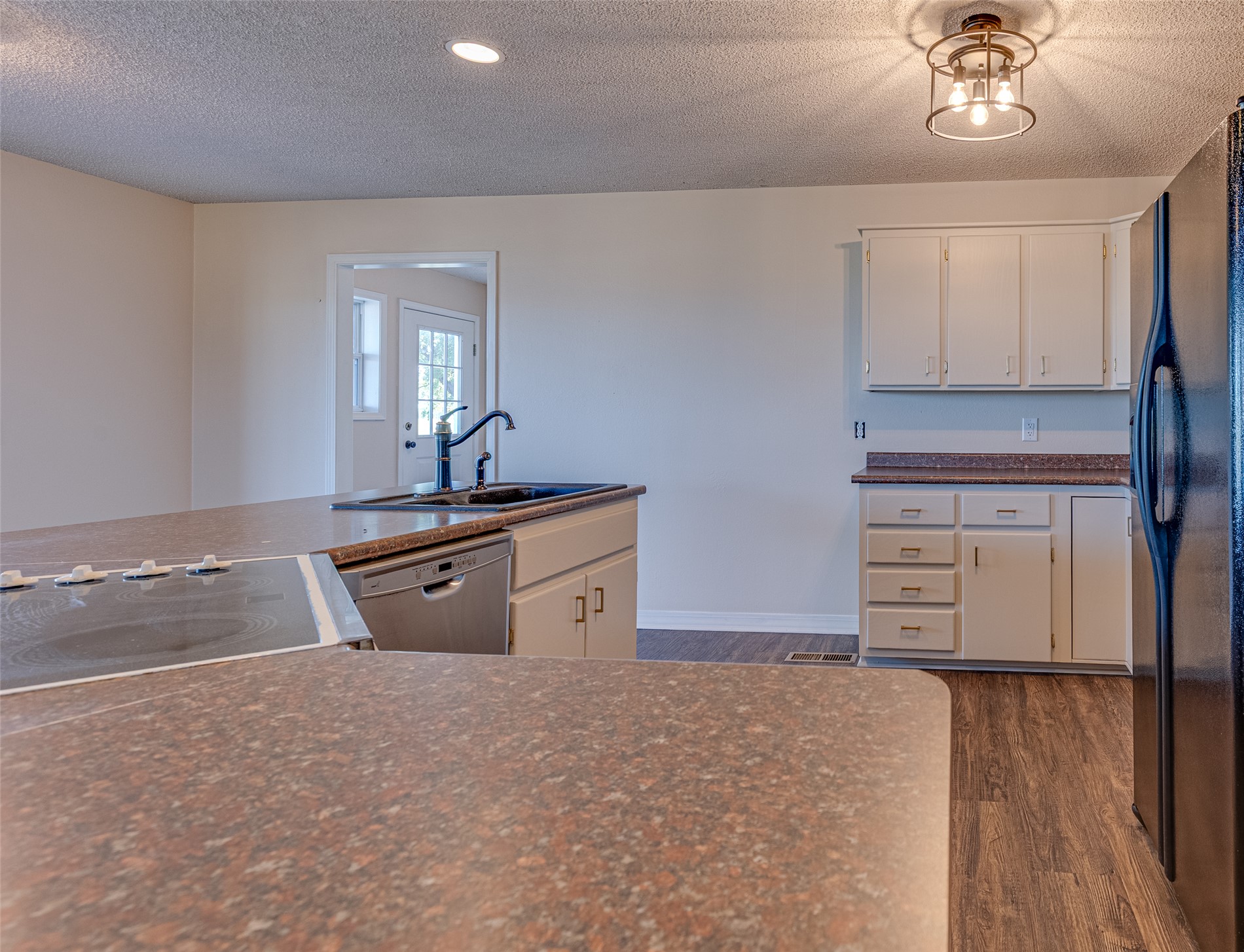 438505 E 370 Road Property Photo 44