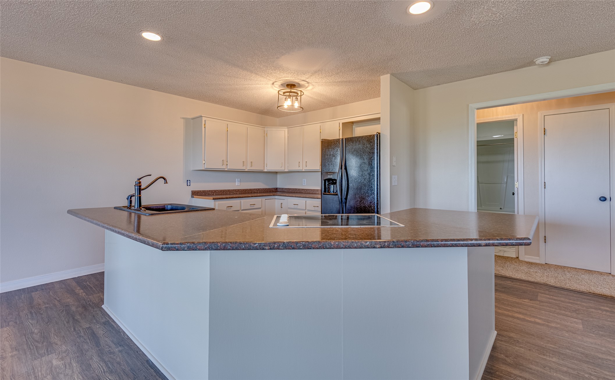 438505 E 370 Road Property Photo 45